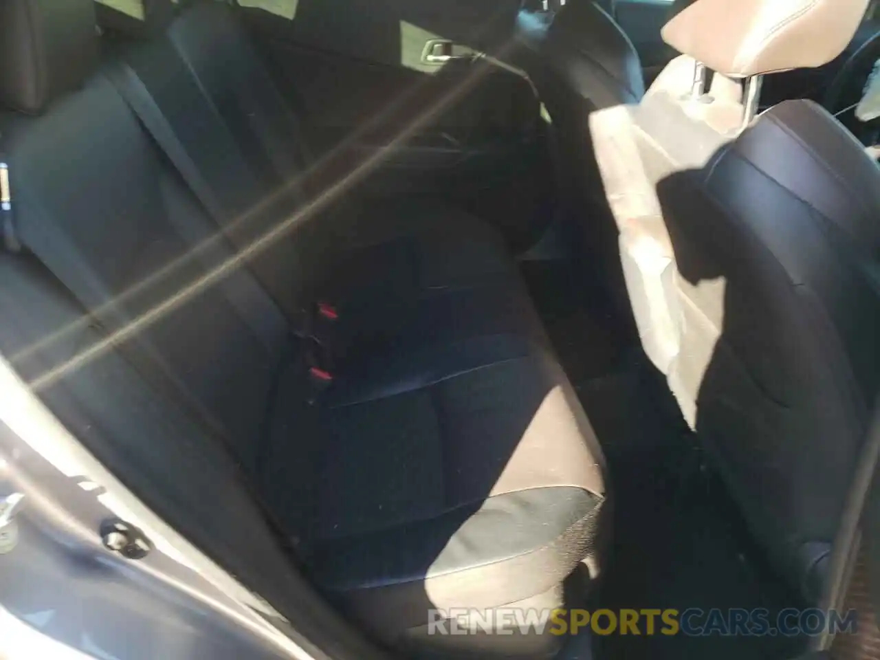 6 Photograph of a damaged car JTNKHMBXXK1015472 TOYOTA C-HR 2019