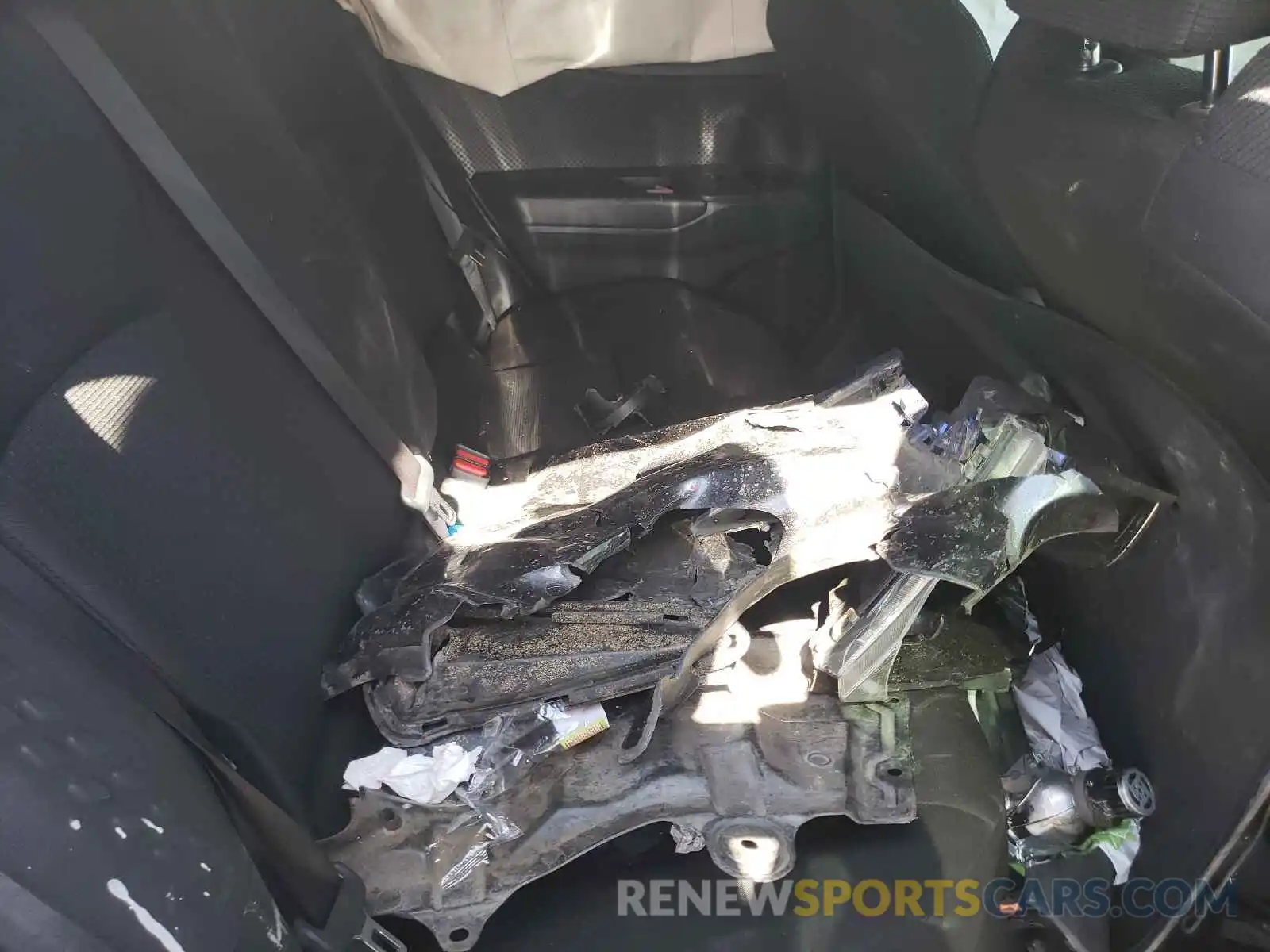 6 Photograph of a damaged car JTNKHMBXXK1018632 TOYOTA C-HR 2019