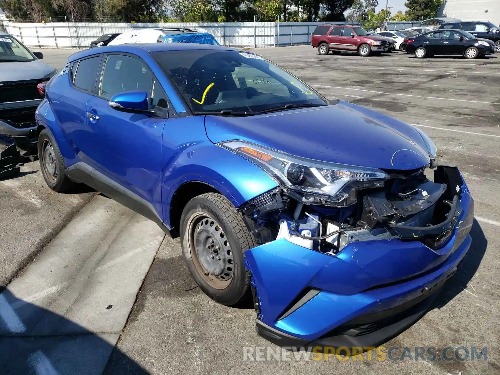 1 Photograph of a damaged car JTNKHMBXXK1019831 TOYOTA C-HR 2019