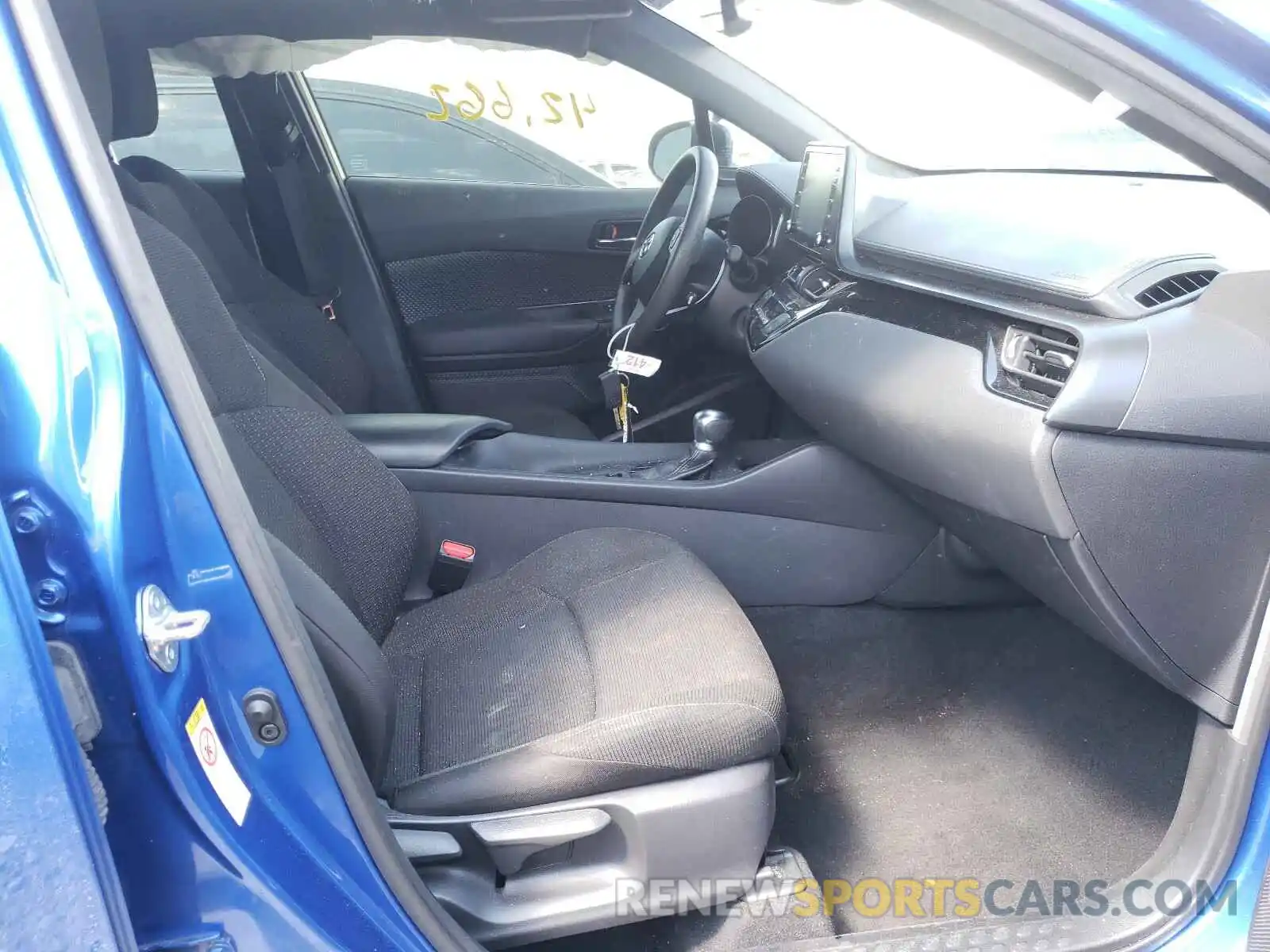 5 Photograph of a damaged car JTNKHMBXXK1022602 TOYOTA C-HR 2019