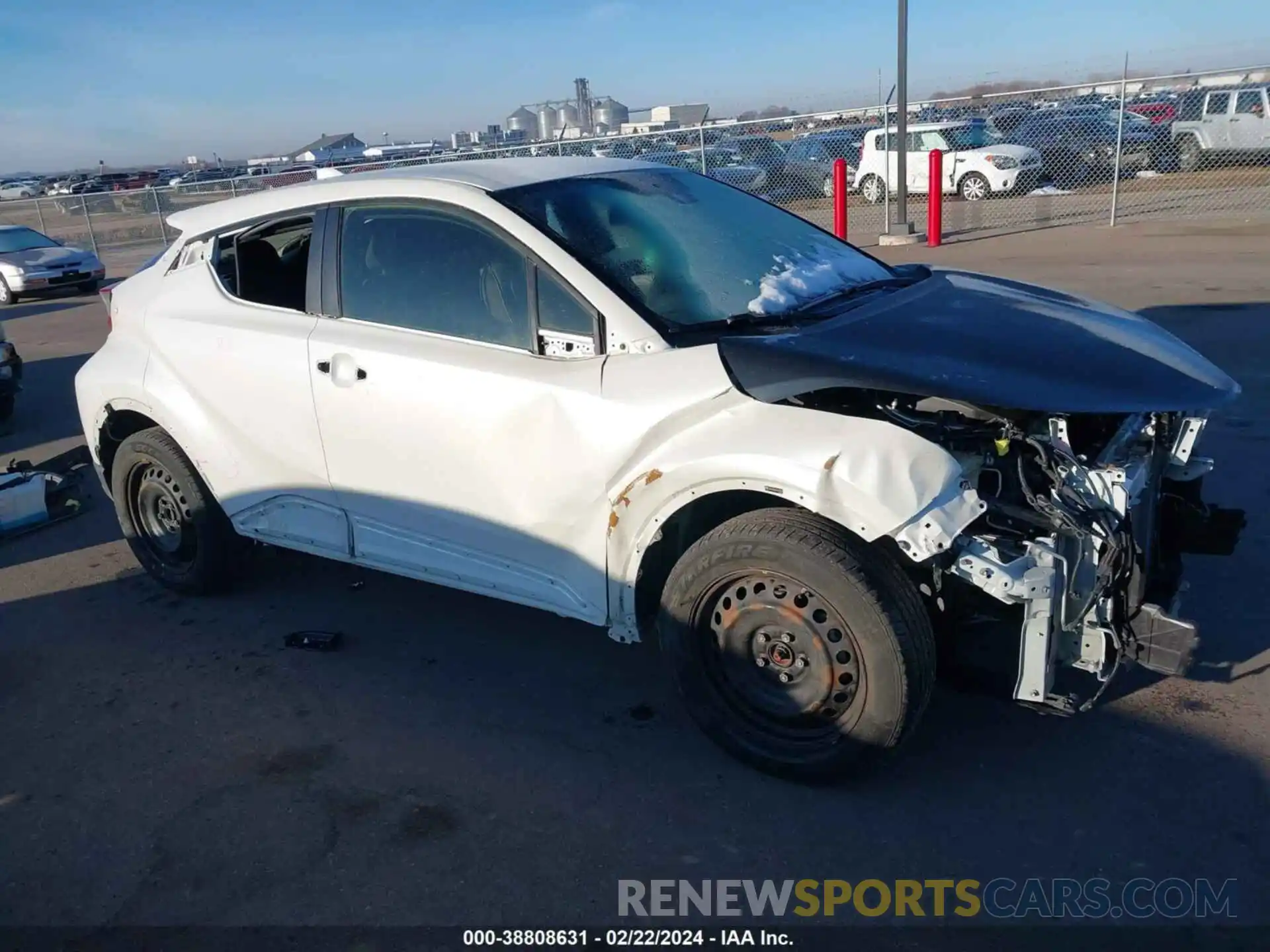 1 Photograph of a damaged car JTNKHMBXXK1027590 TOYOTA C-HR 2019