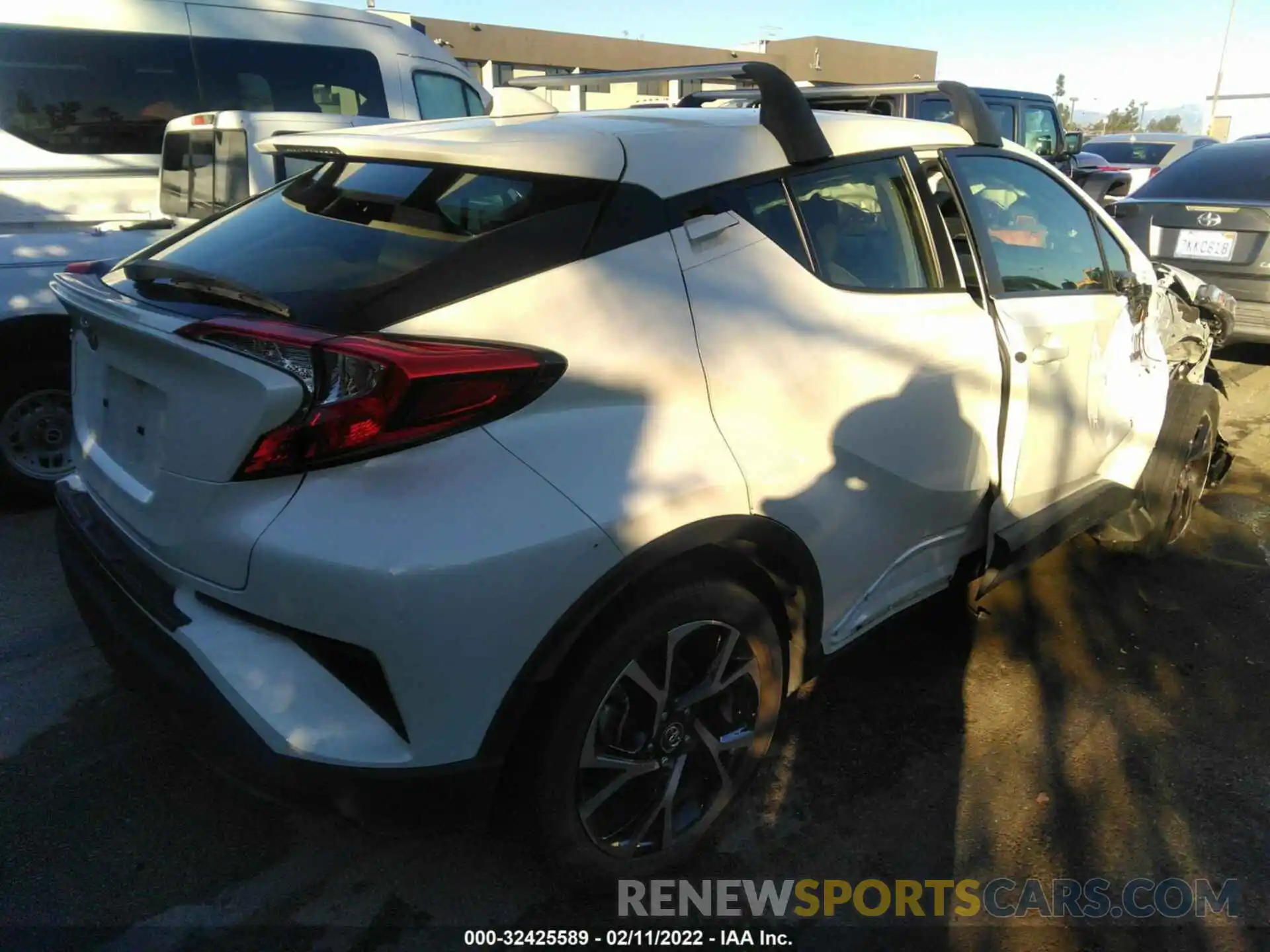 4 Photograph of a damaged car JTNKHMBXXK1037519 TOYOTA C-HR 2019