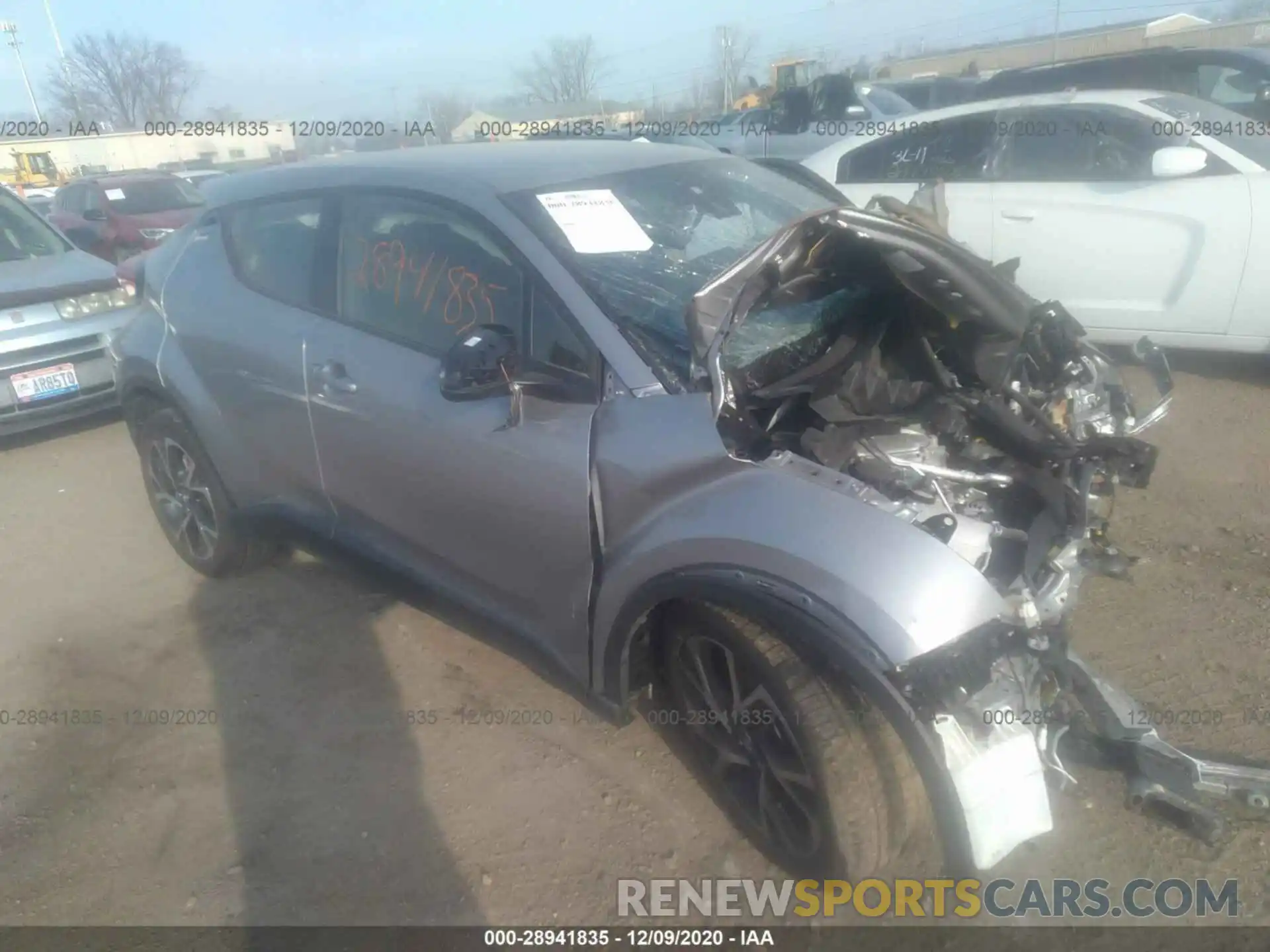 1 Photograph of a damaged car JTNKHMBXXK1043725 TOYOTA C-HR 2019