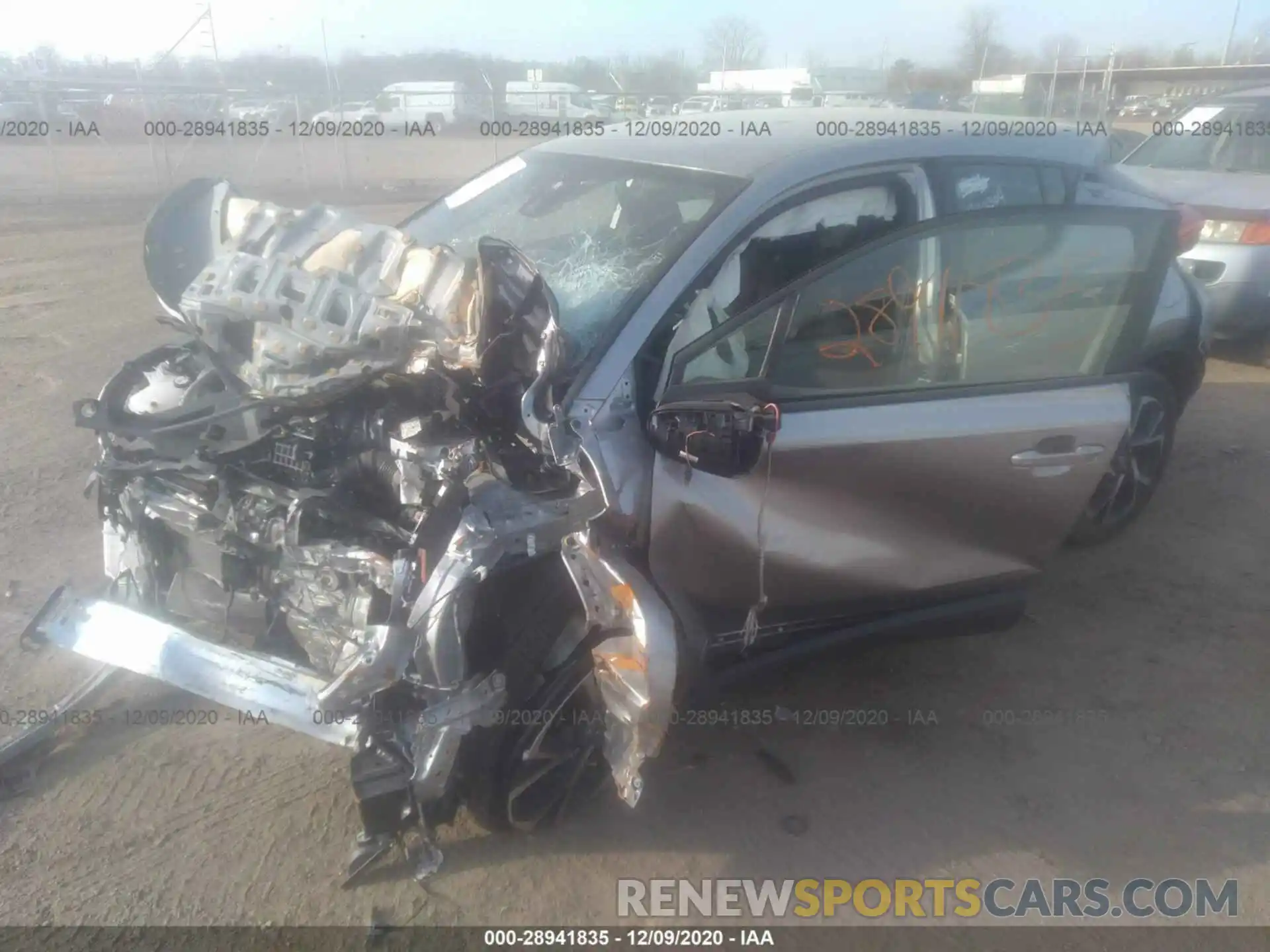 2 Photograph of a damaged car JTNKHMBXXK1043725 TOYOTA C-HR 2019