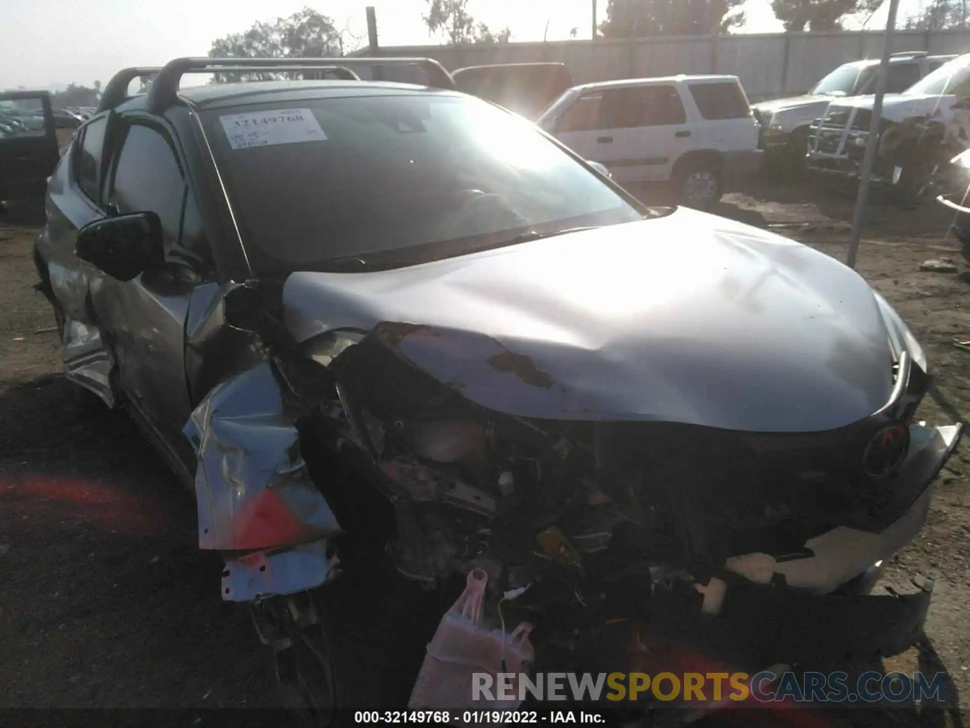 1 Photograph of a damaged car JTNKHMBXXK1049024 TOYOTA C-HR 2019