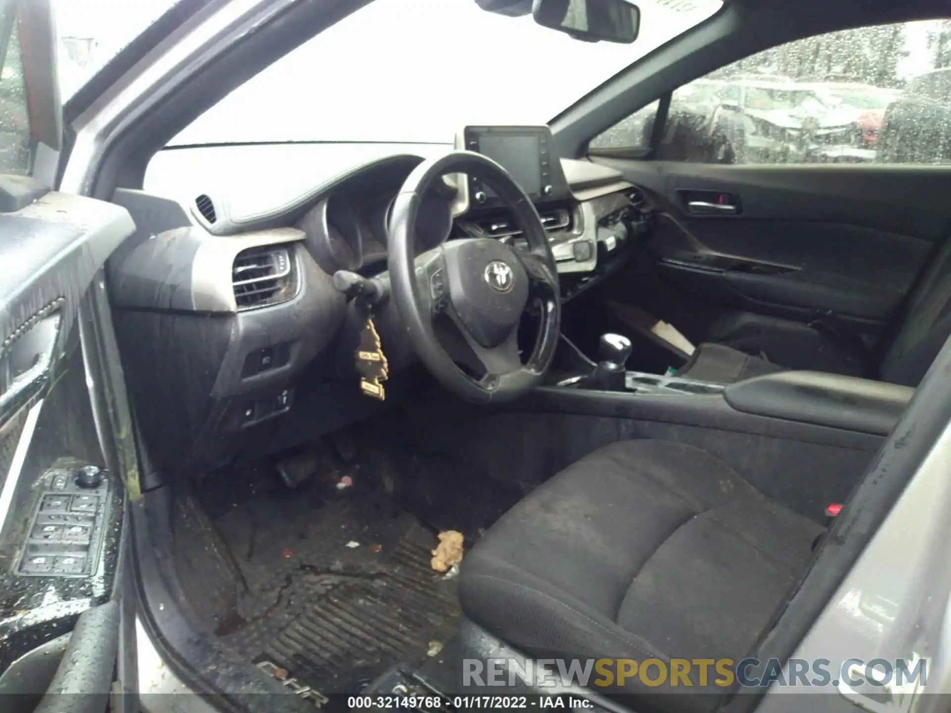 5 Photograph of a damaged car JTNKHMBXXK1049024 TOYOTA C-HR 2019