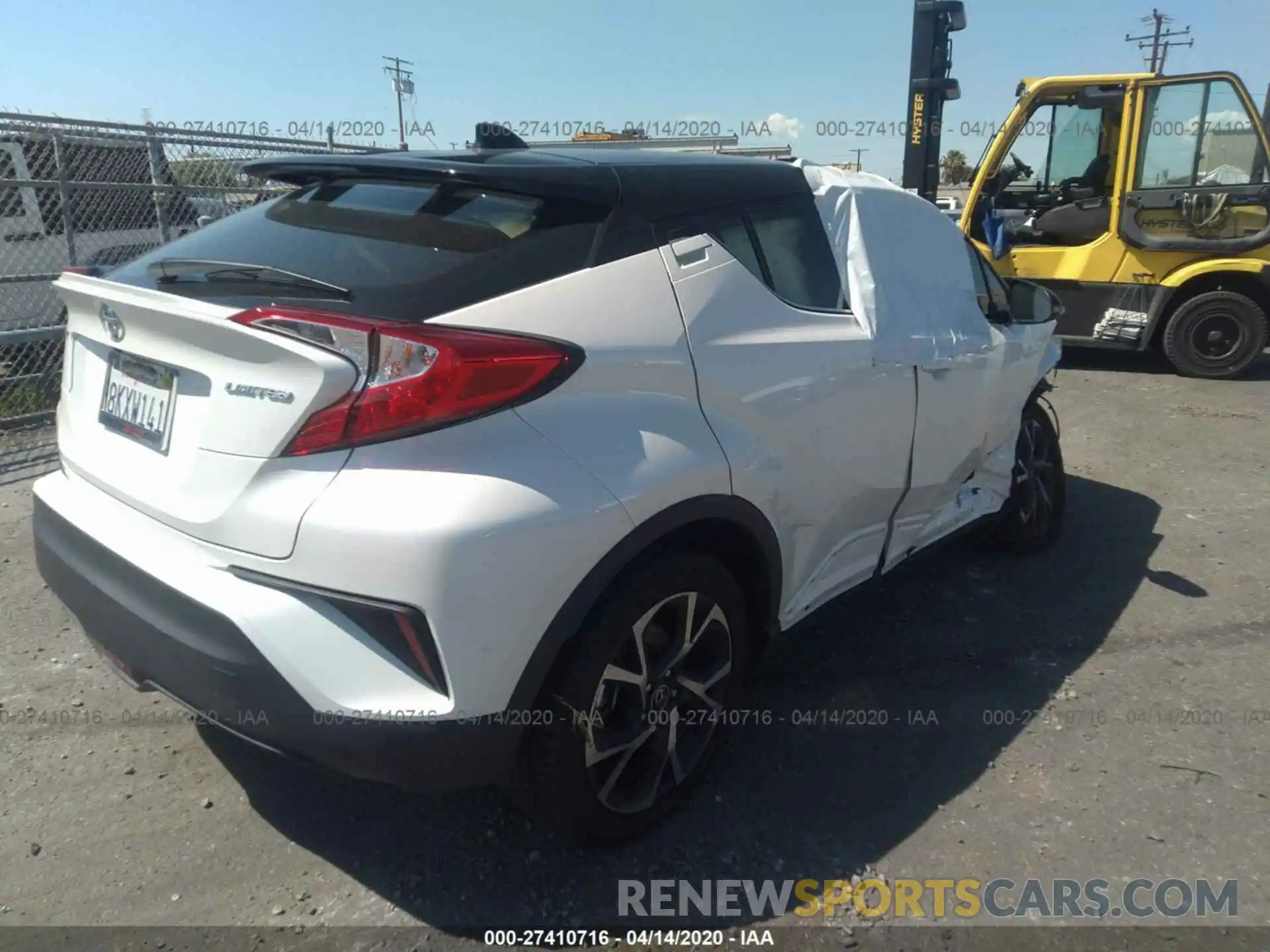 4 Photograph of a damaged car JTNKHMBXXK1049704 TOYOTA C-HR 2019