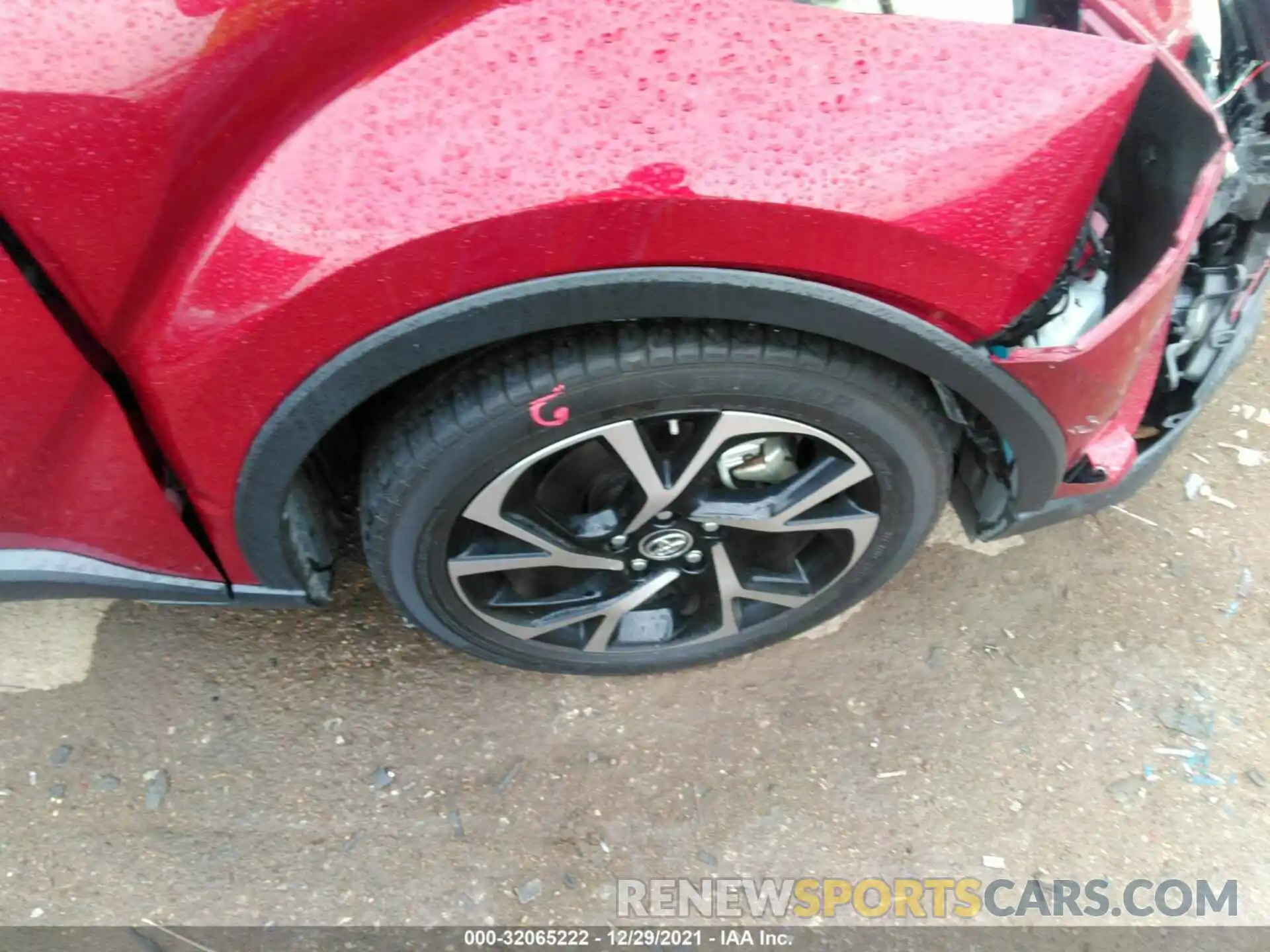 14 Photograph of a damaged car JTNKHMBXXK1052733 TOYOTA C-HR 2019