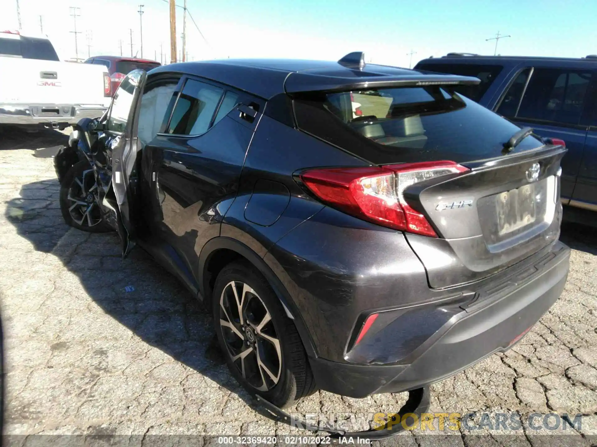 3 Photograph of a damaged car JTNKHMBXXK1062422 TOYOTA C-HR 2019