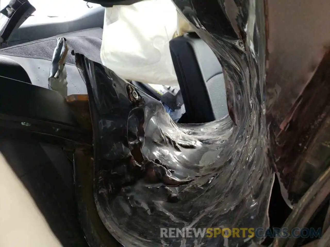 6 Photograph of a damaged car NMTKHMBX0KR073628 TOYOTA C-HR 2019