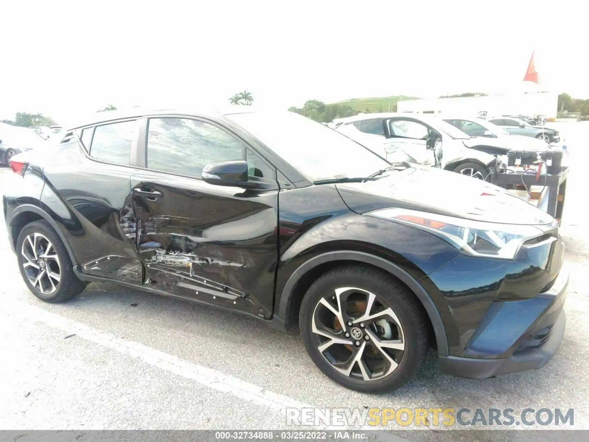 6 Photograph of a damaged car NMTKHMBX0KR076044 TOYOTA C-HR 2019