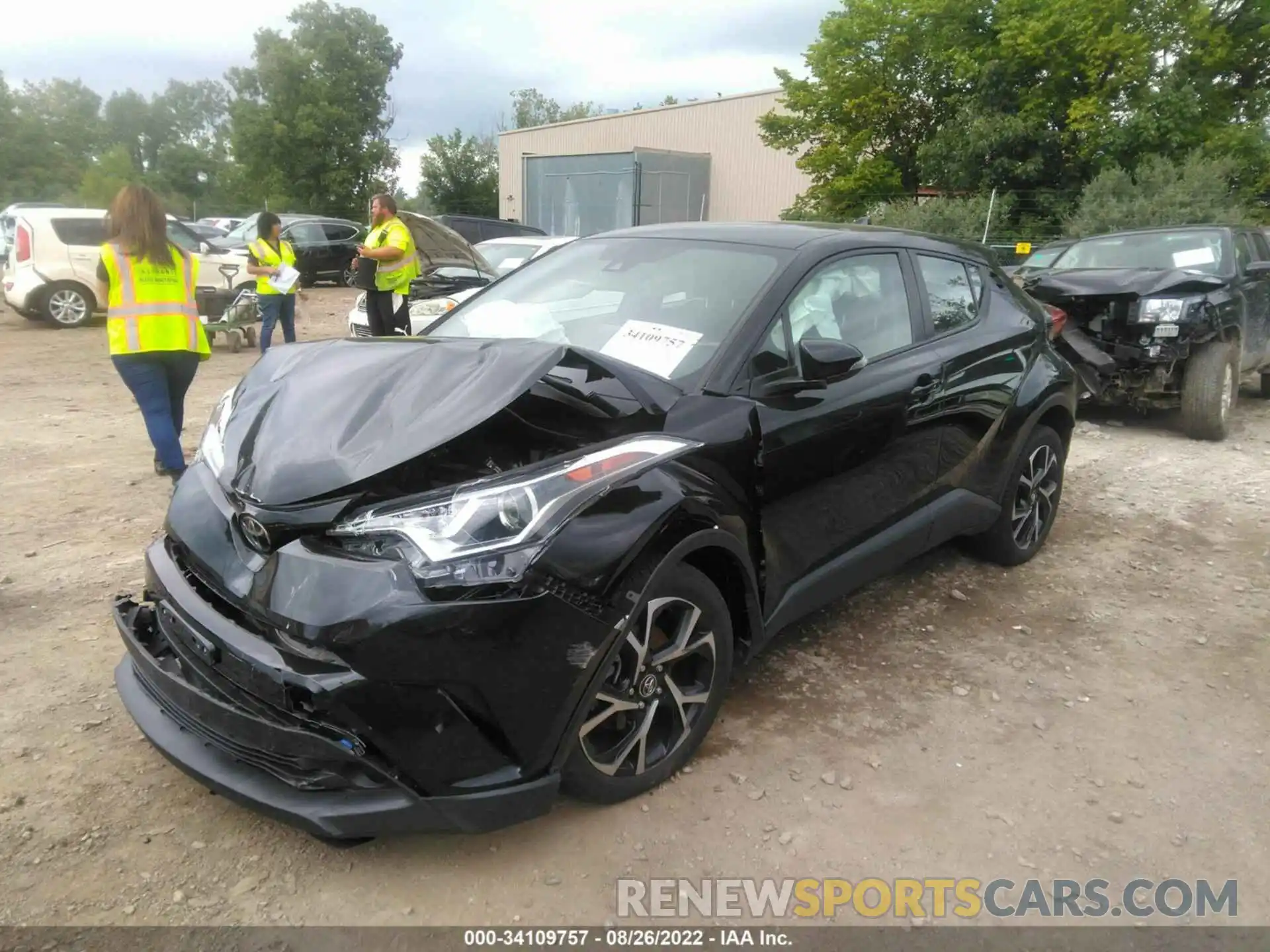 2 Фотография поврежденного автомобиля NMTKHMBX0KR080921 TOYOTA C-HR 2019