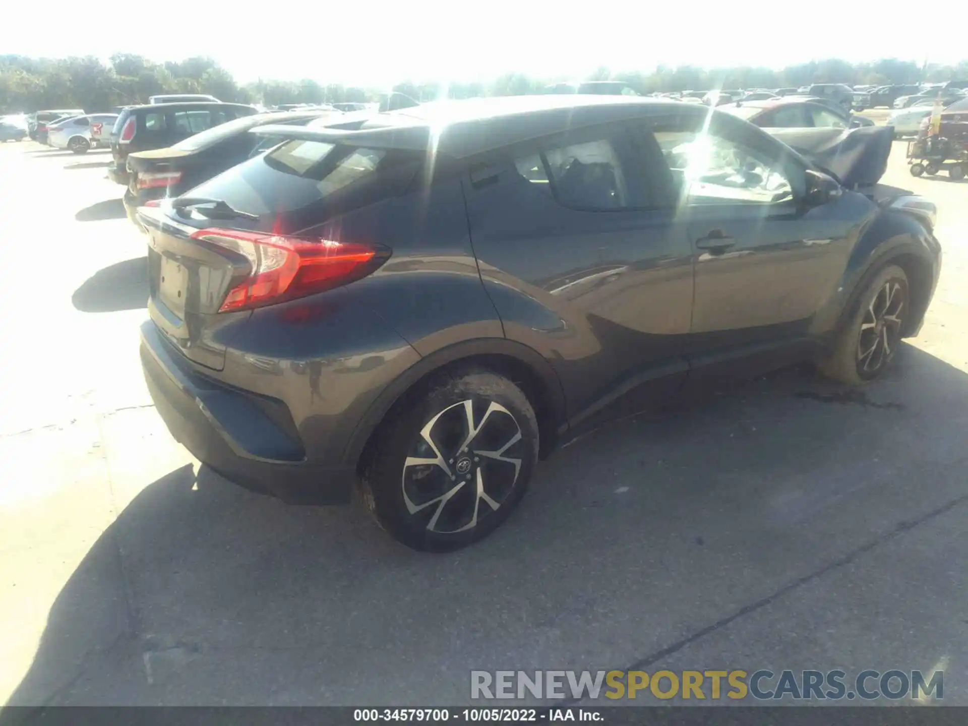 4 Photograph of a damaged car NMTKHMBX0KR083673 TOYOTA C-HR 2019