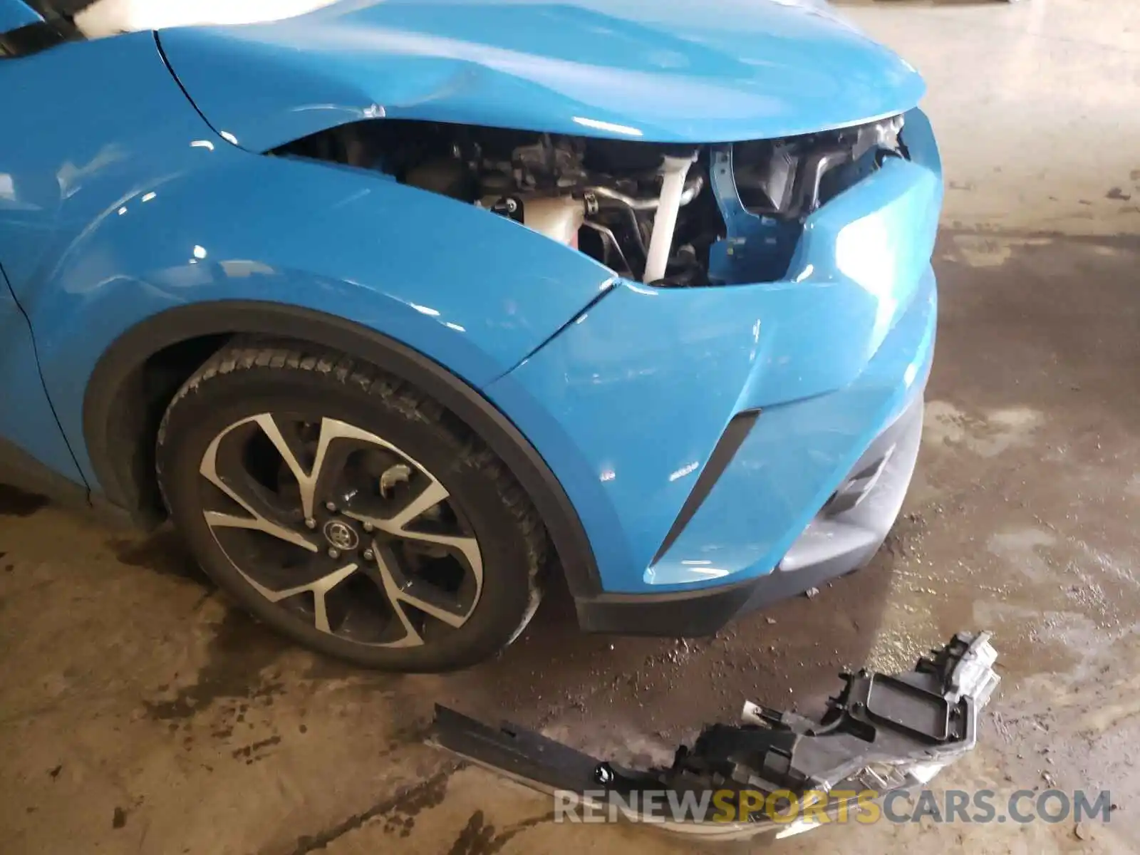 9 Фотография поврежденного автомобиля NMTKHMBX0KR085567 TOYOTA C-HR 2019