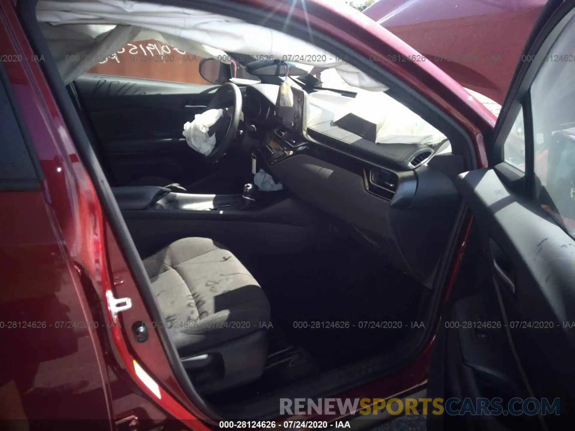 5 Photograph of a damaged car NMTKHMBX0KR093698 TOYOTA C-HR 2019