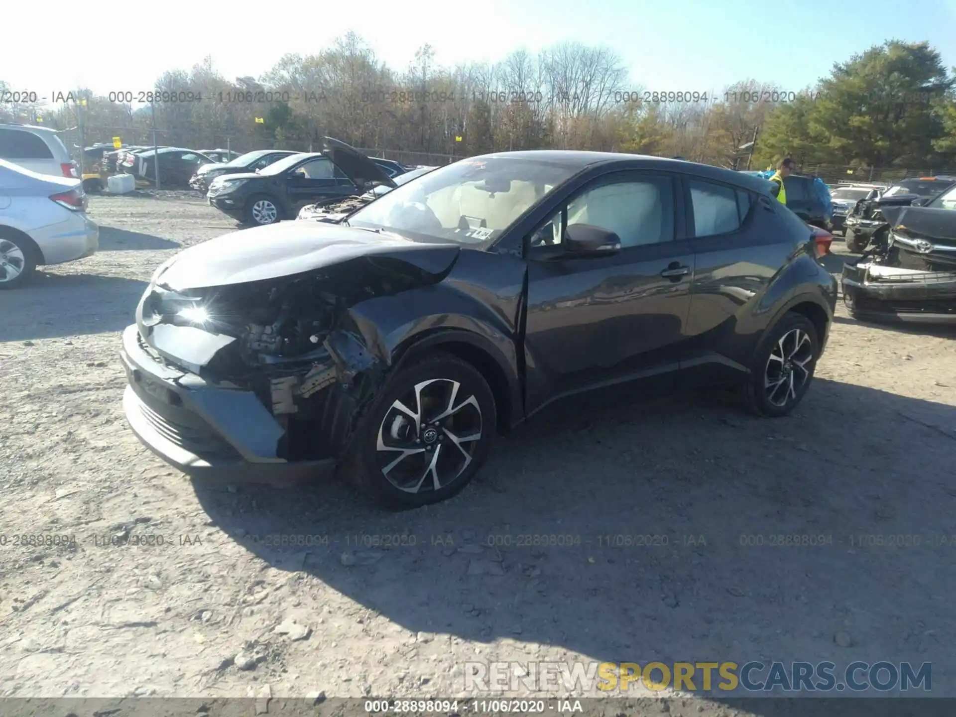 2 Фотография поврежденного автомобиля NMTKHMBX0KR095421 TOYOTA C-HR 2019