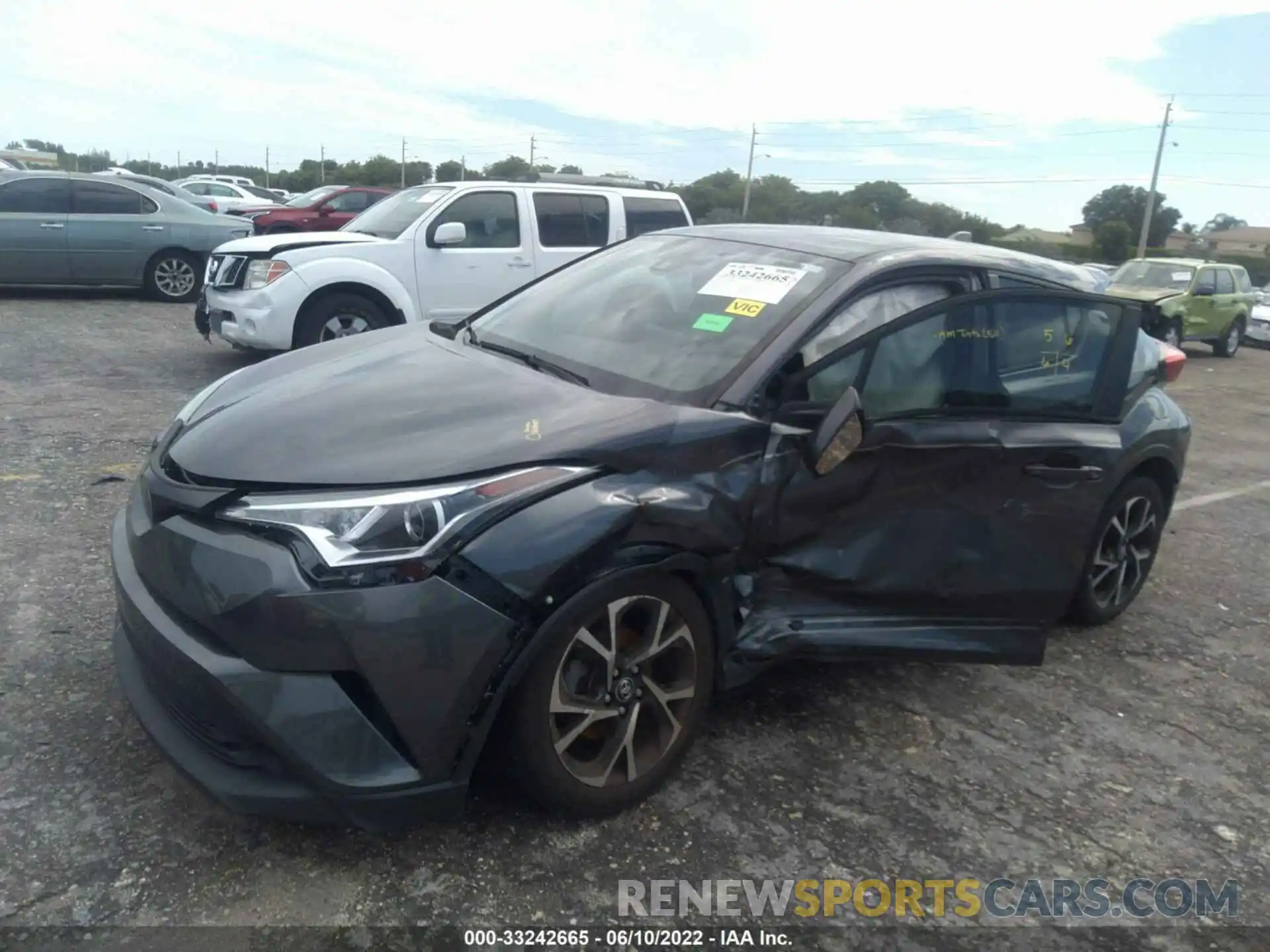 2 Фотография поврежденного автомобиля NMTKHMBX0KR098559 TOYOTA C-HR 2019