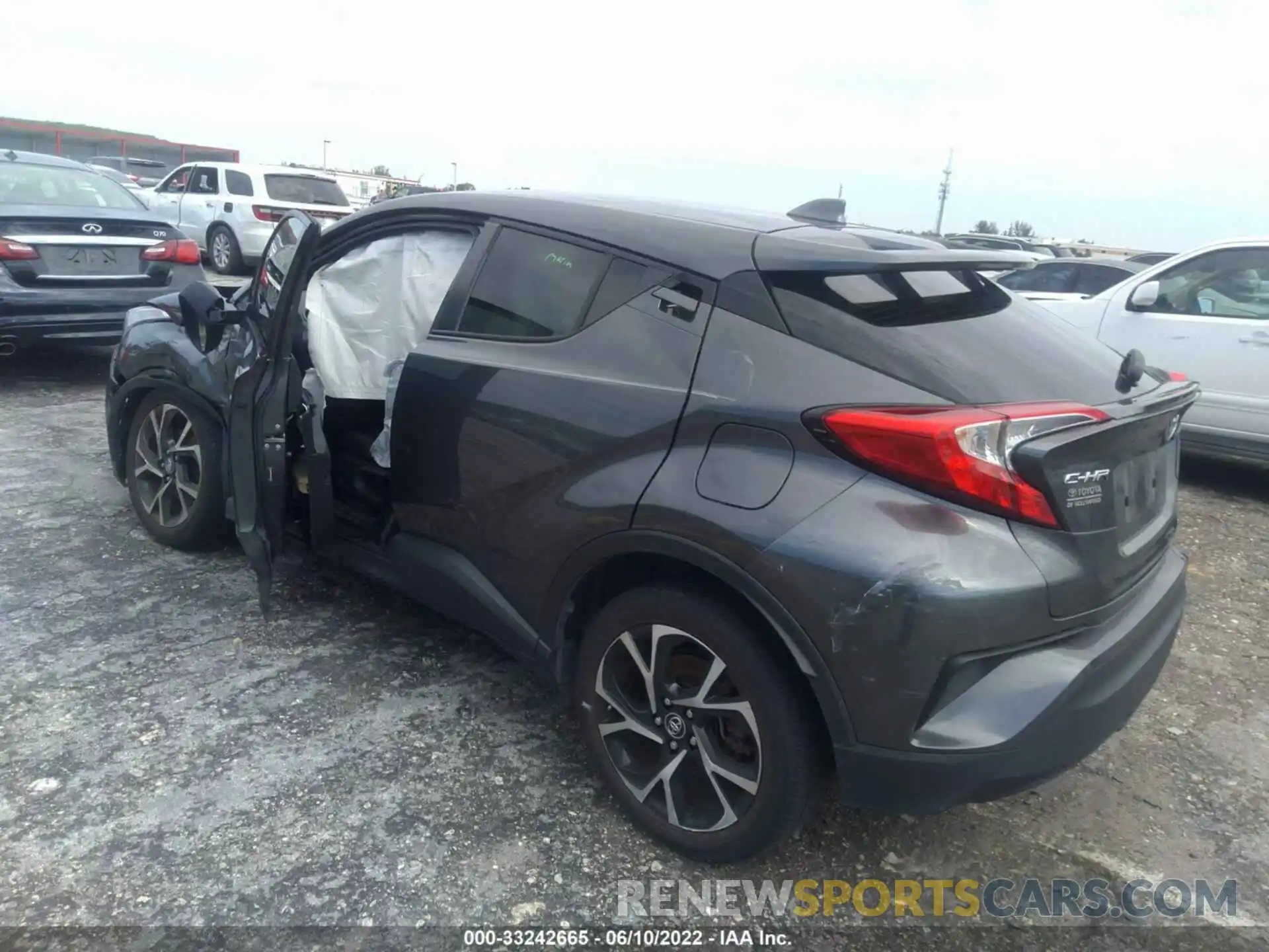 3 Photograph of a damaged car NMTKHMBX0KR098559 TOYOTA C-HR 2019