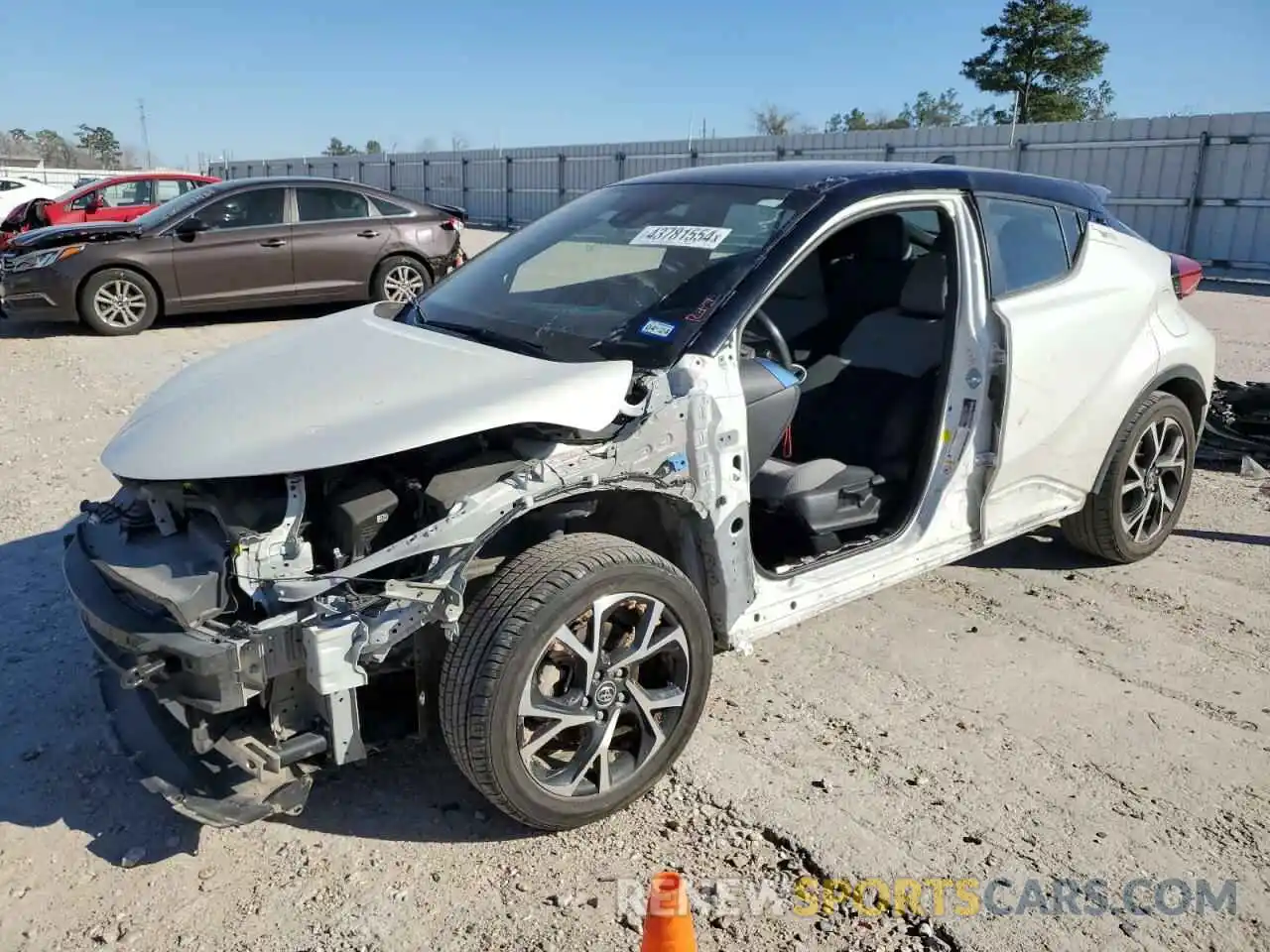 1 Photograph of a damaged car NMTKHMBX1KR073413 TOYOTA C-HR 2019