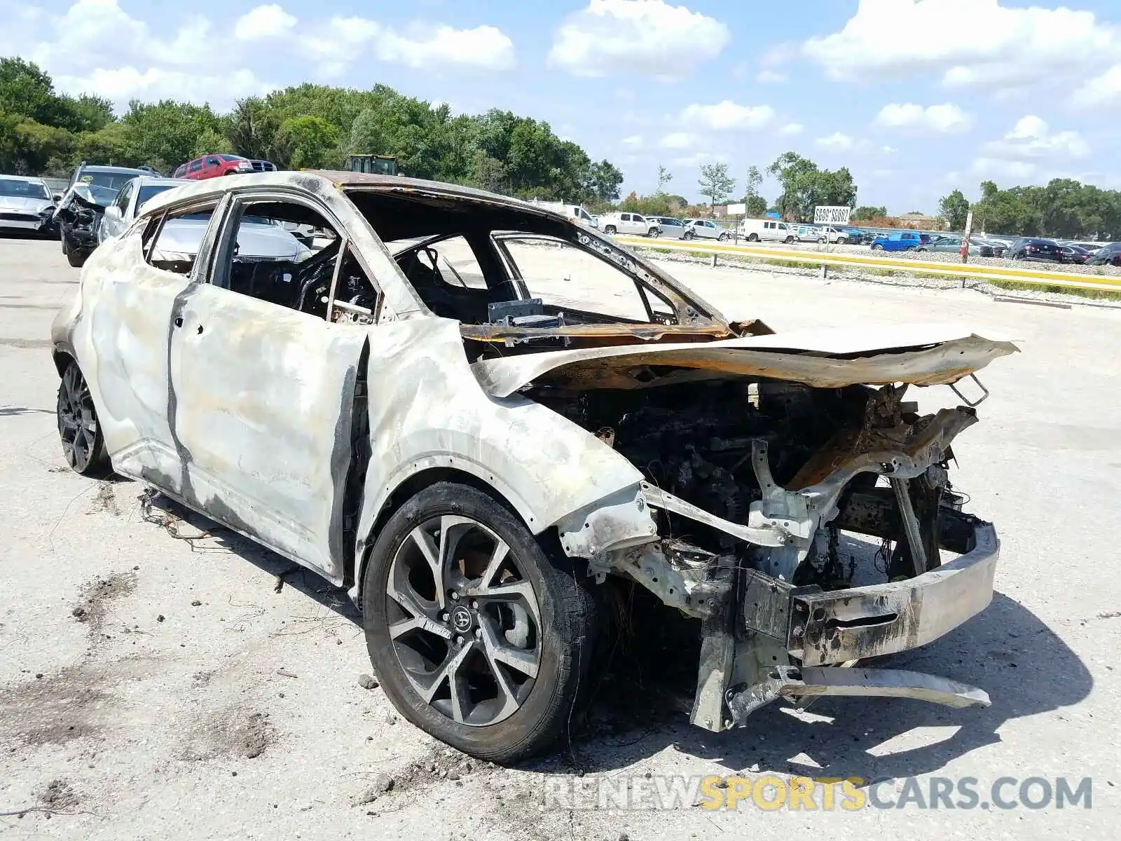 1 Photograph of a damaged car NMTKHMBX1KR073640 TOYOTA C-HR 2019