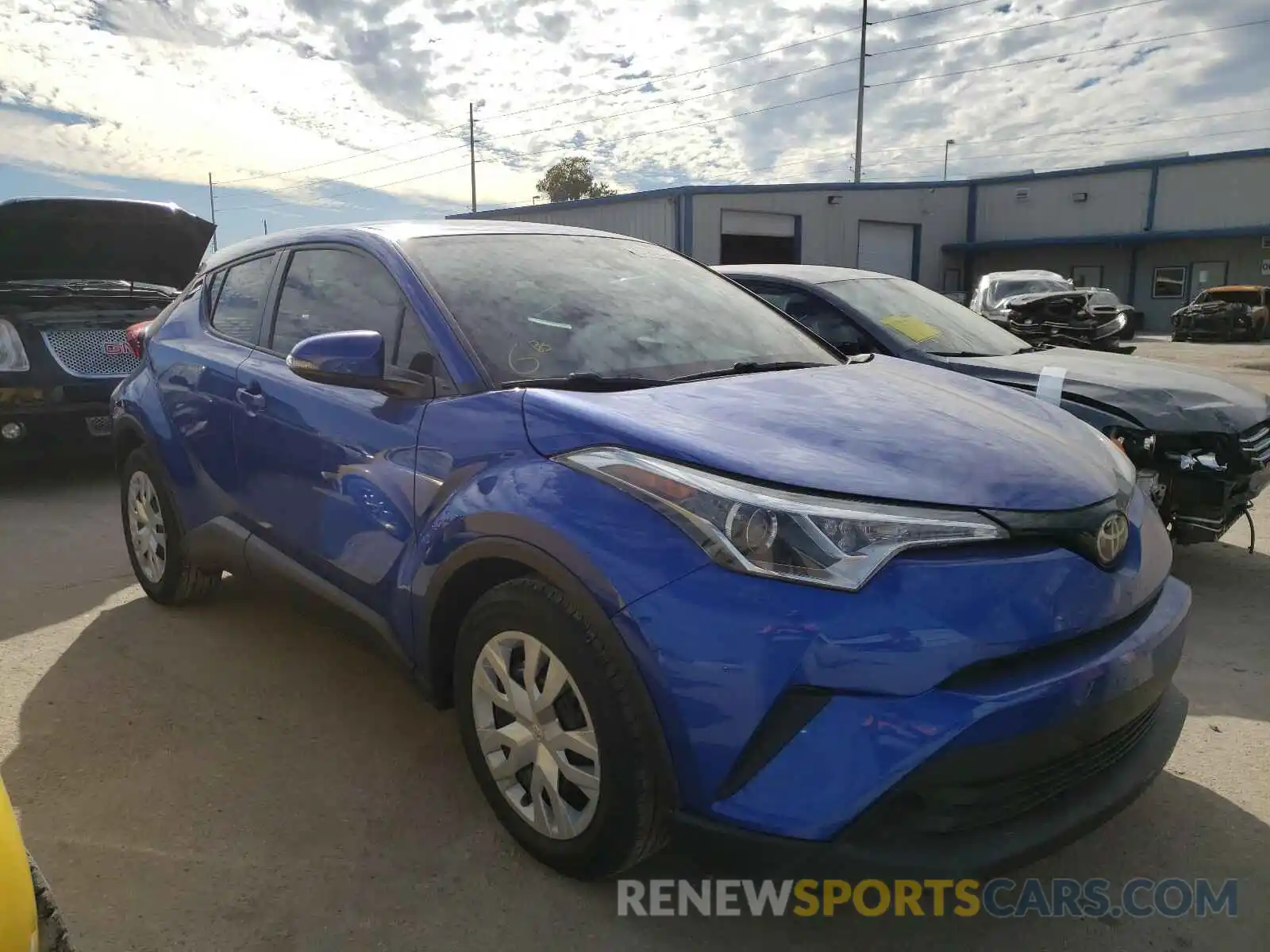 1 Photograph of a damaged car NMTKHMBX1KR075842 TOYOTA C-HR 2019