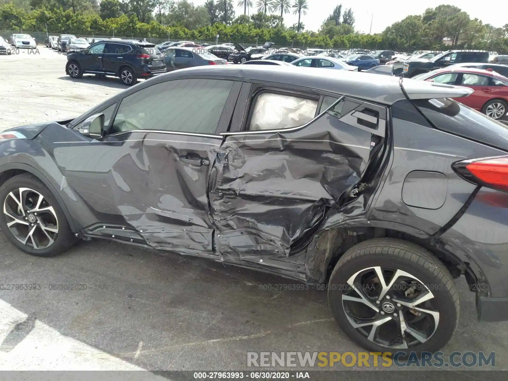 6 Photograph of a damaged car NMTKHMBX1KR077560 TOYOTA C-HR 2019