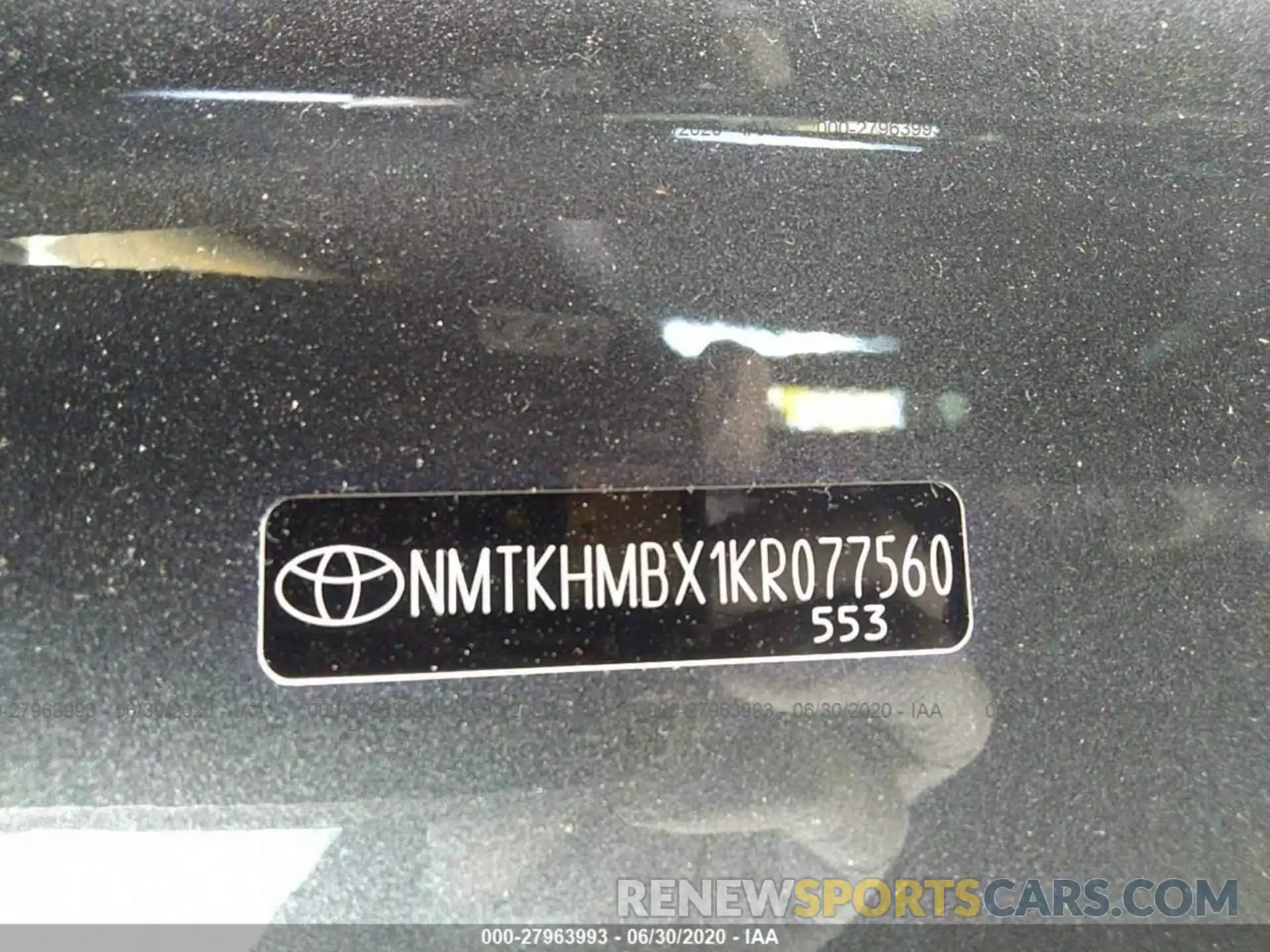 9 Photograph of a damaged car NMTKHMBX1KR077560 TOYOTA C-HR 2019