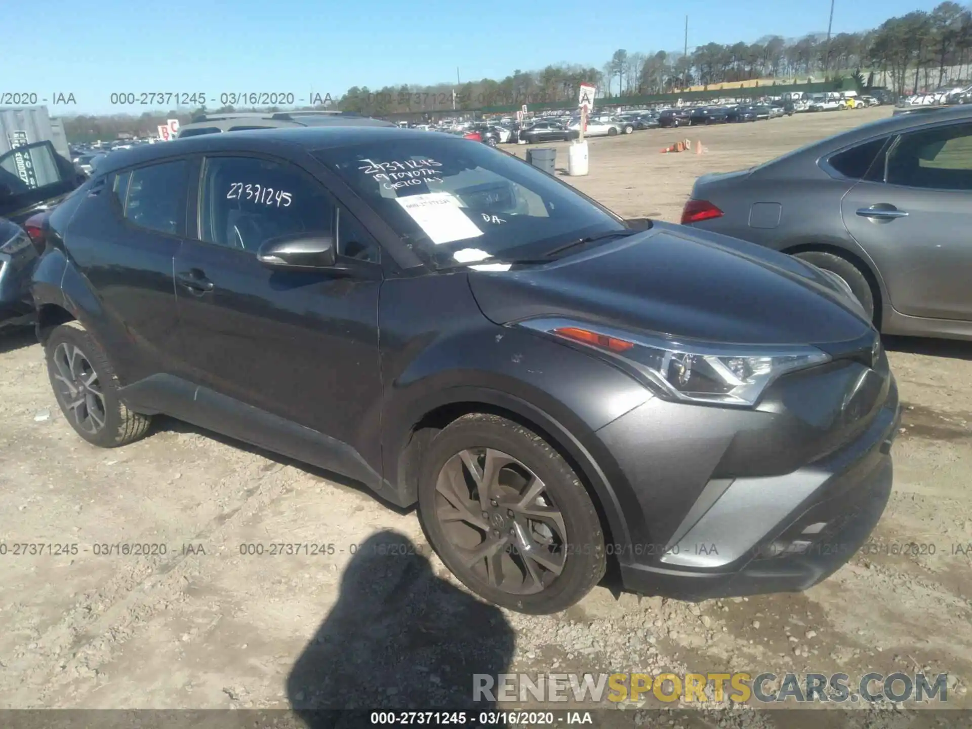 1 Photograph of a damaged car NMTKHMBX1KR077705 TOYOTA C-HR 2019