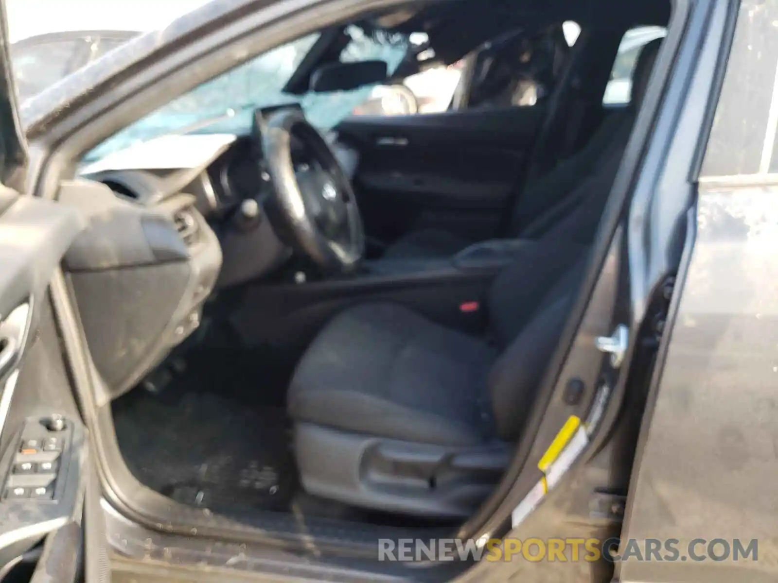 5 Photograph of a damaged car NMTKHMBX1KR078224 TOYOTA C-HR 2019