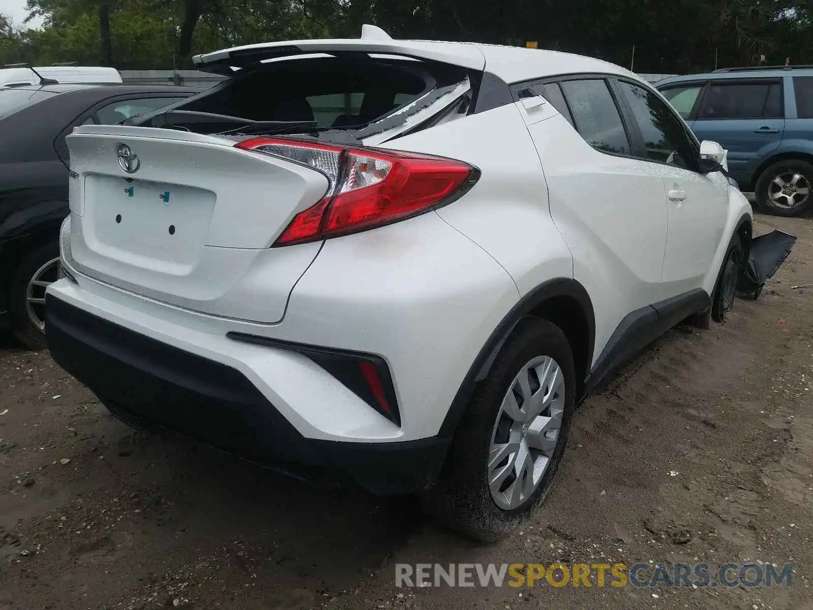 4 Photograph of a damaged car NMTKHMBX1KR087411 TOYOTA C-HR 2019