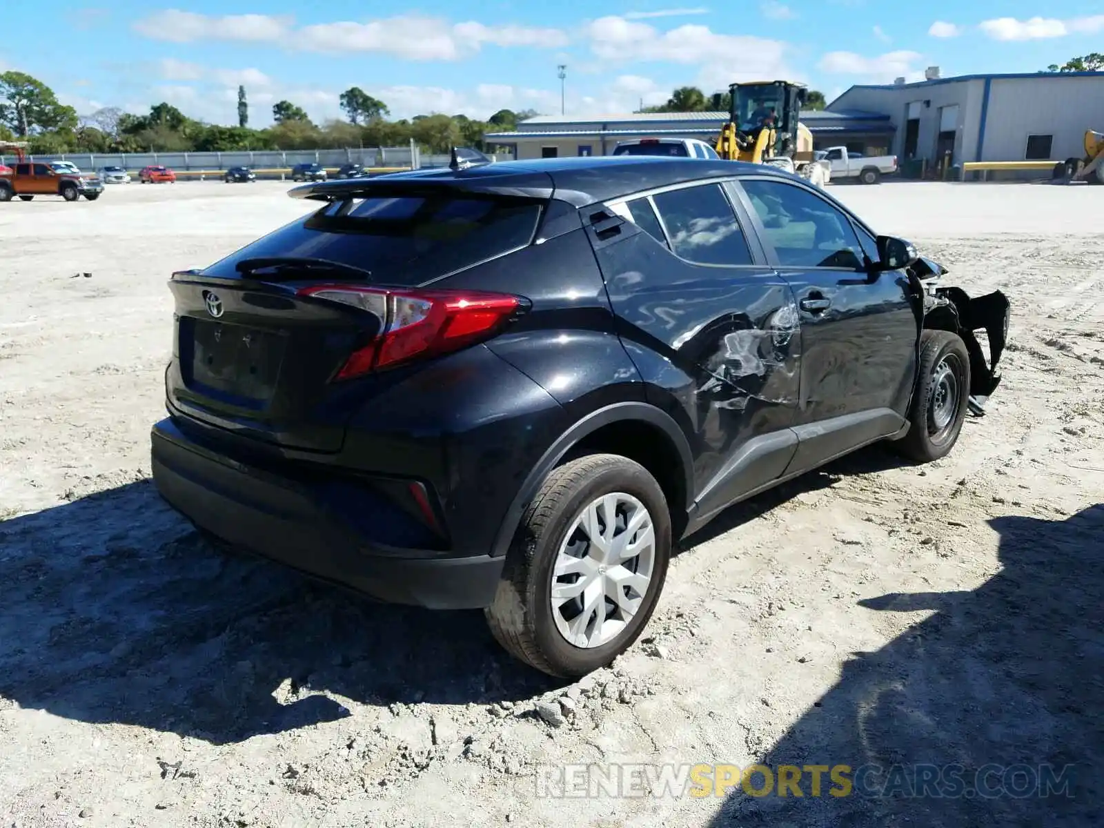 4 Фотография поврежденного автомобиля NMTKHMBX1KR088669 TOYOTA C-HR 2019