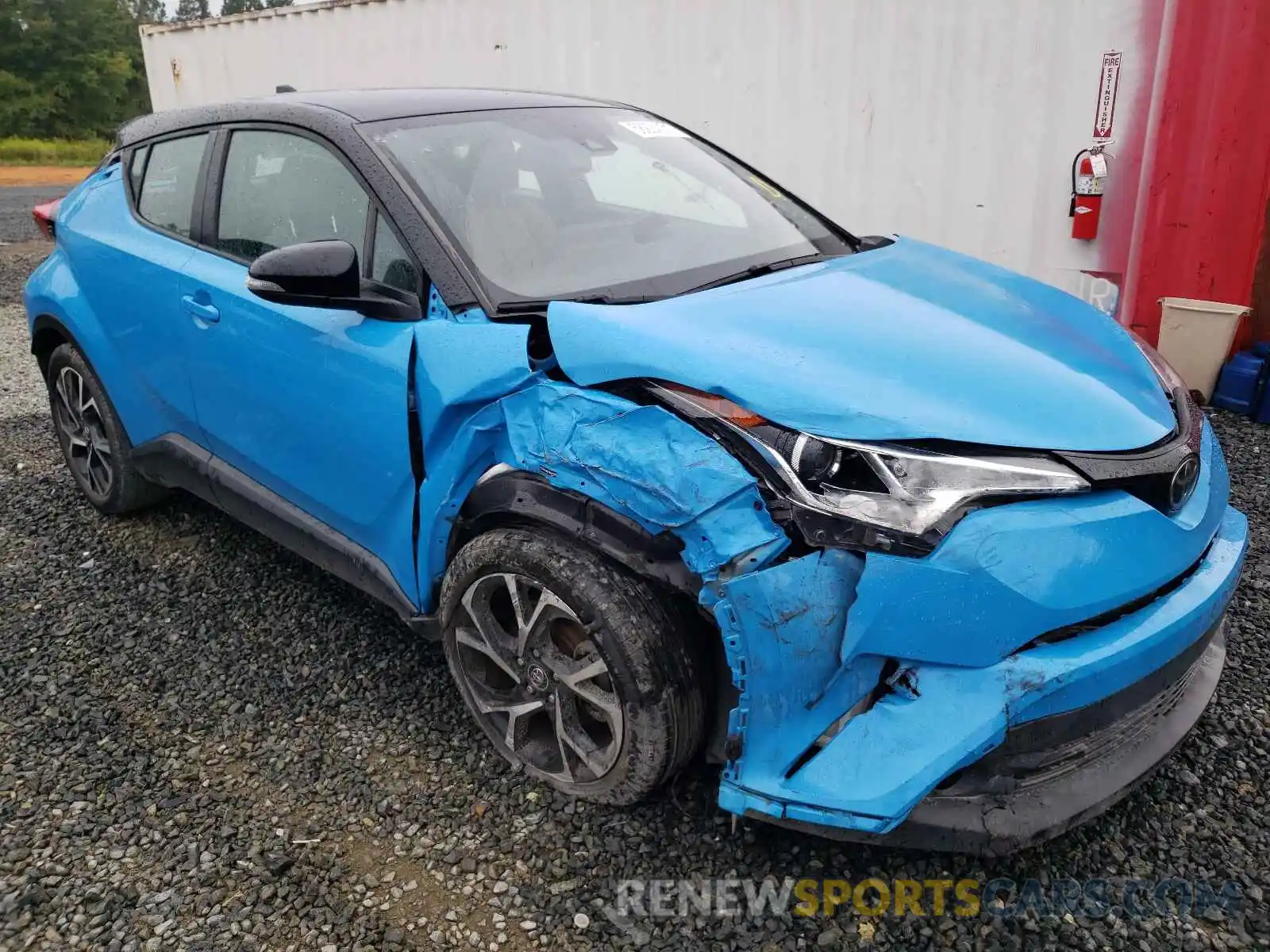 1 Фотография поврежденного автомобиля NMTKHMBX1KR090180 TOYOTA C-HR 2019