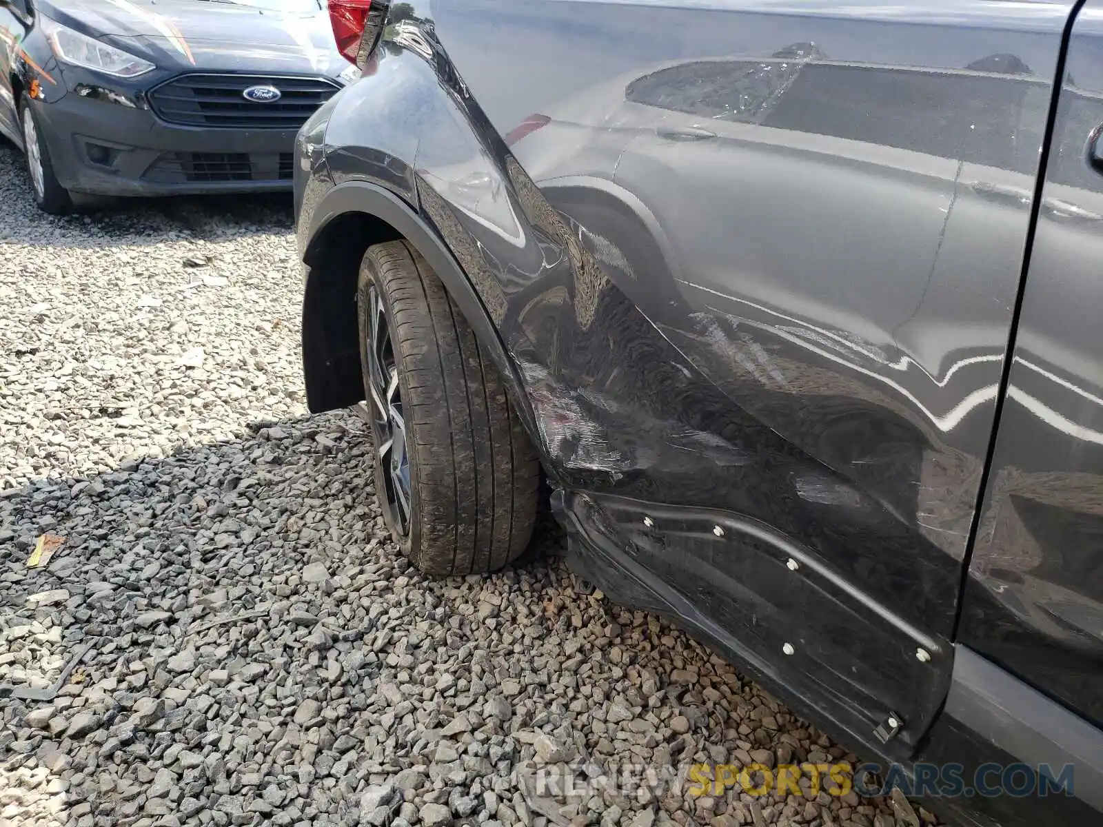 9 Photograph of a damaged car NMTKHMBX1KR090227 TOYOTA C-HR 2019