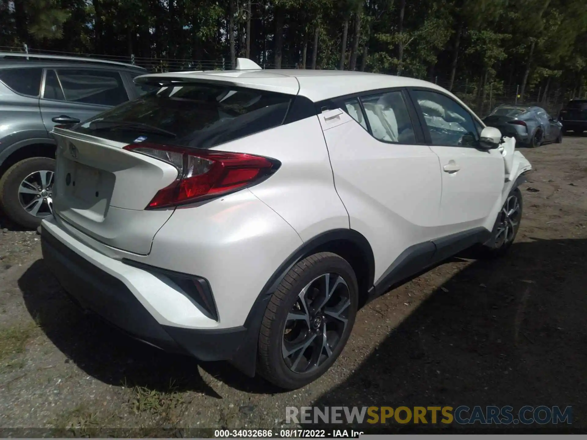 4 Photograph of a damaged car NMTKHMBX1KR092723 TOYOTA C-HR 2019