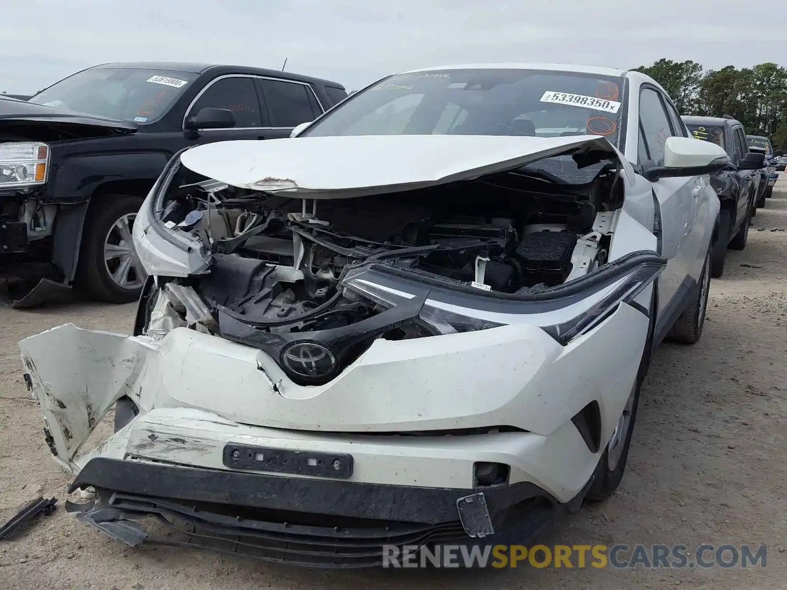 2 Photograph of a damaged car NMTKHMBX1KR095783 TOYOTA C-HR 2019