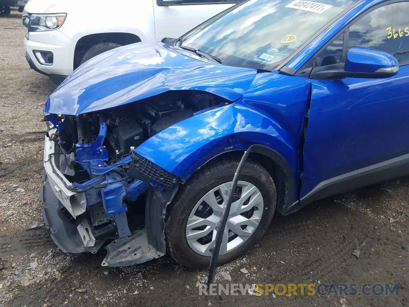 9 Photograph of a damaged car NMTKHMBX1KR098070 TOYOTA C-HR 2019