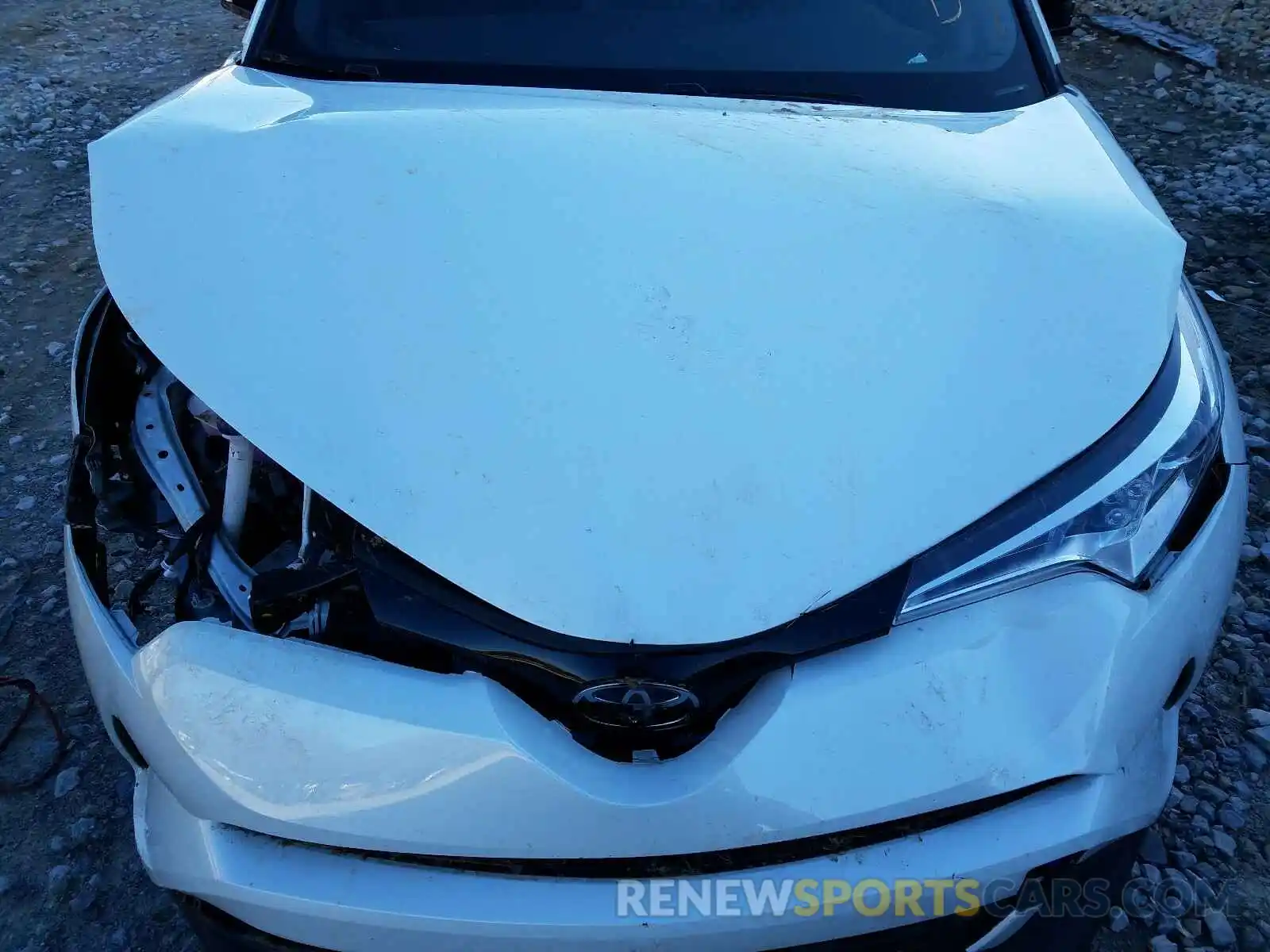 7 Photograph of a damaged car NMTKHMBX1KR099008 TOYOTA C-HR 2019