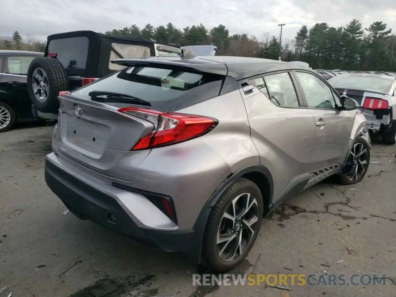 4 Photograph of a damaged car NMTKHMBX1KR099316 TOYOTA C-HR 2019