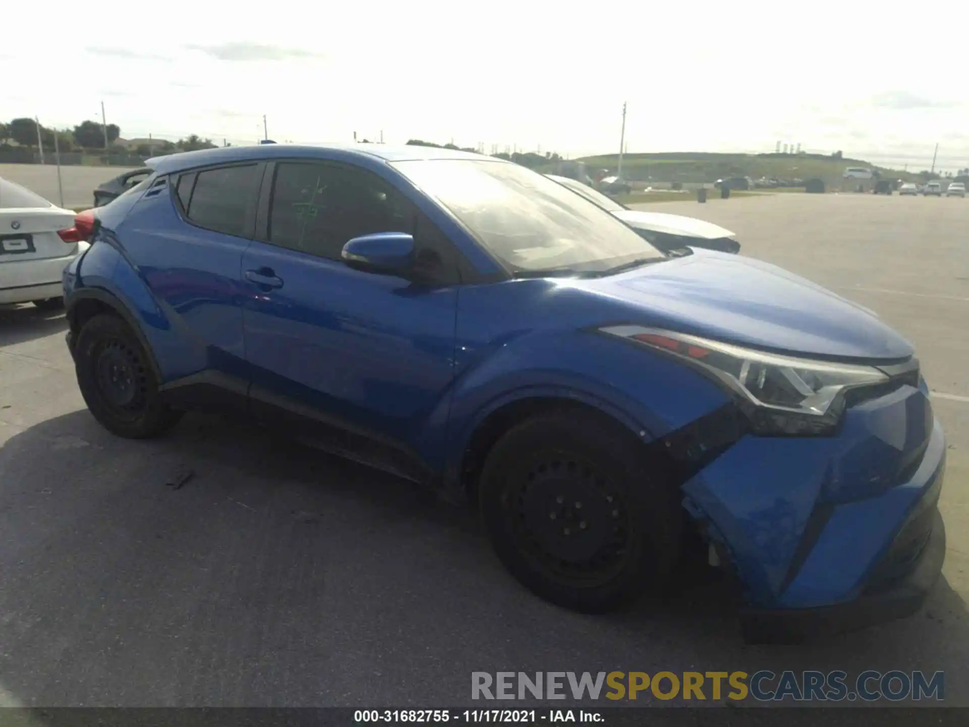 1 Photograph of a damaged car NMTKHMBX1KR099705 TOYOTA C-HR 2019