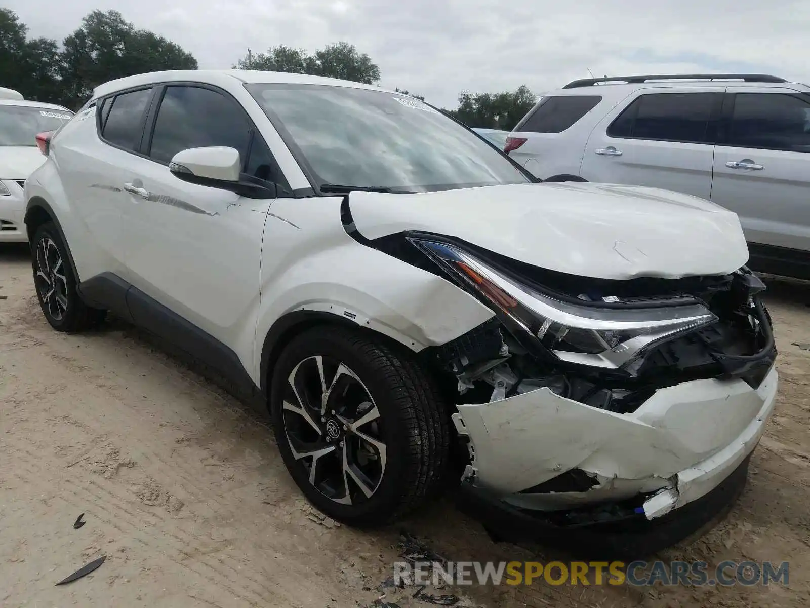 1 Фотография поврежденного автомобиля NMTKHMBX2KR070357 TOYOTA C-HR 2019
