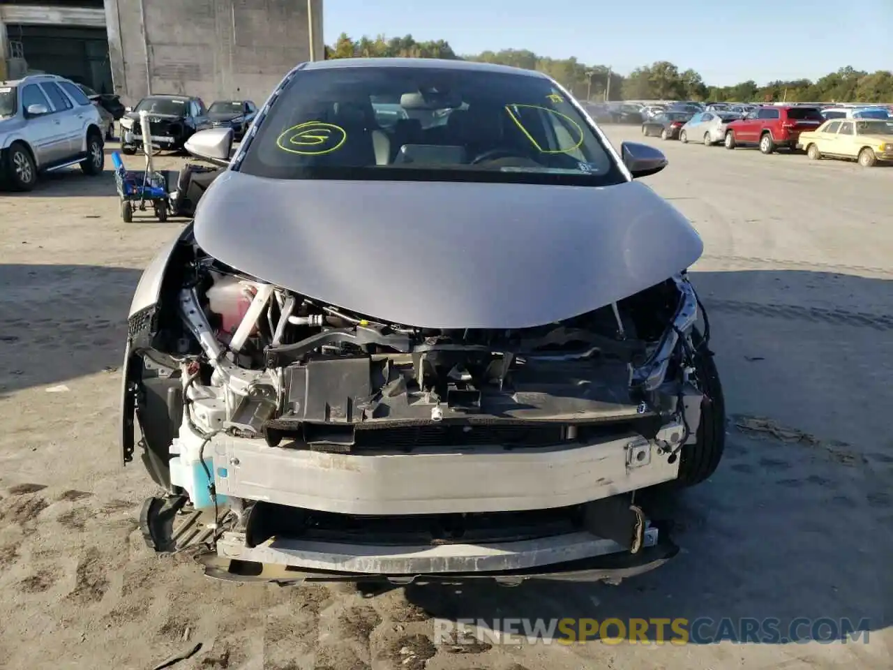 9 Photograph of a damaged car NMTKHMBX2KR072402 TOYOTA C-HR 2019