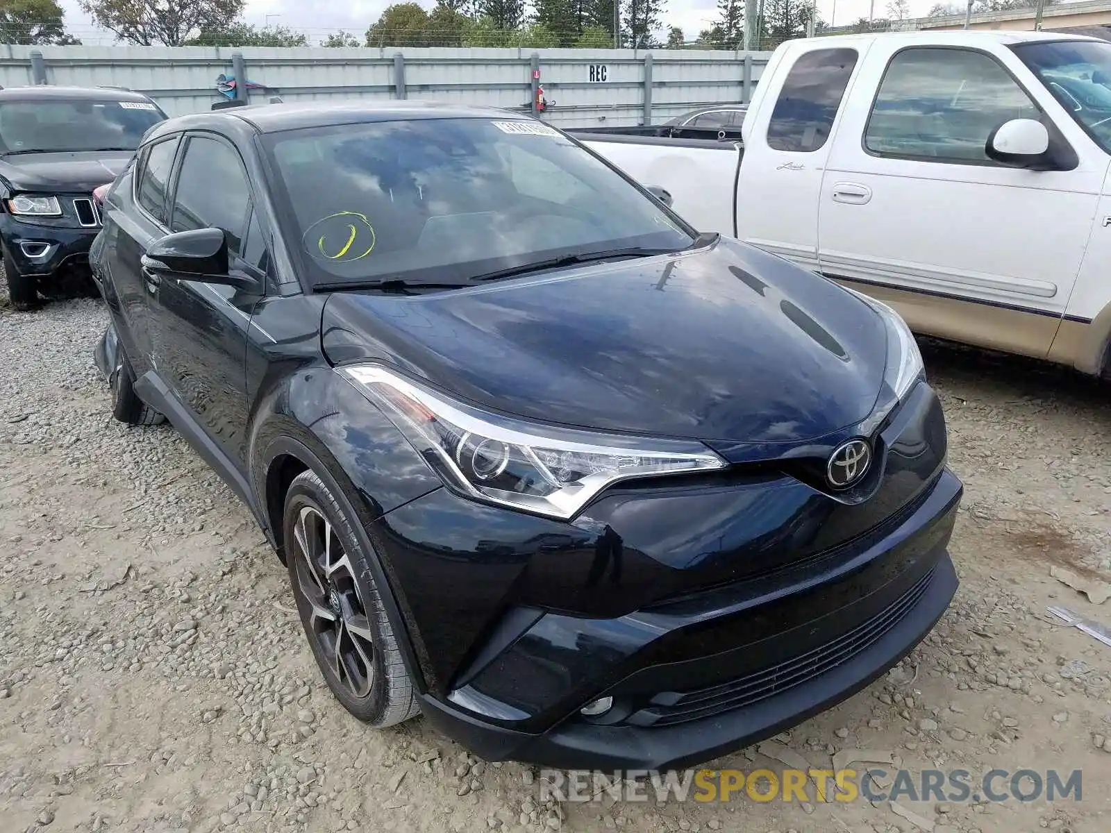 1 Photograph of a damaged car NMTKHMBX2KR073968 TOYOTA C-HR 2019