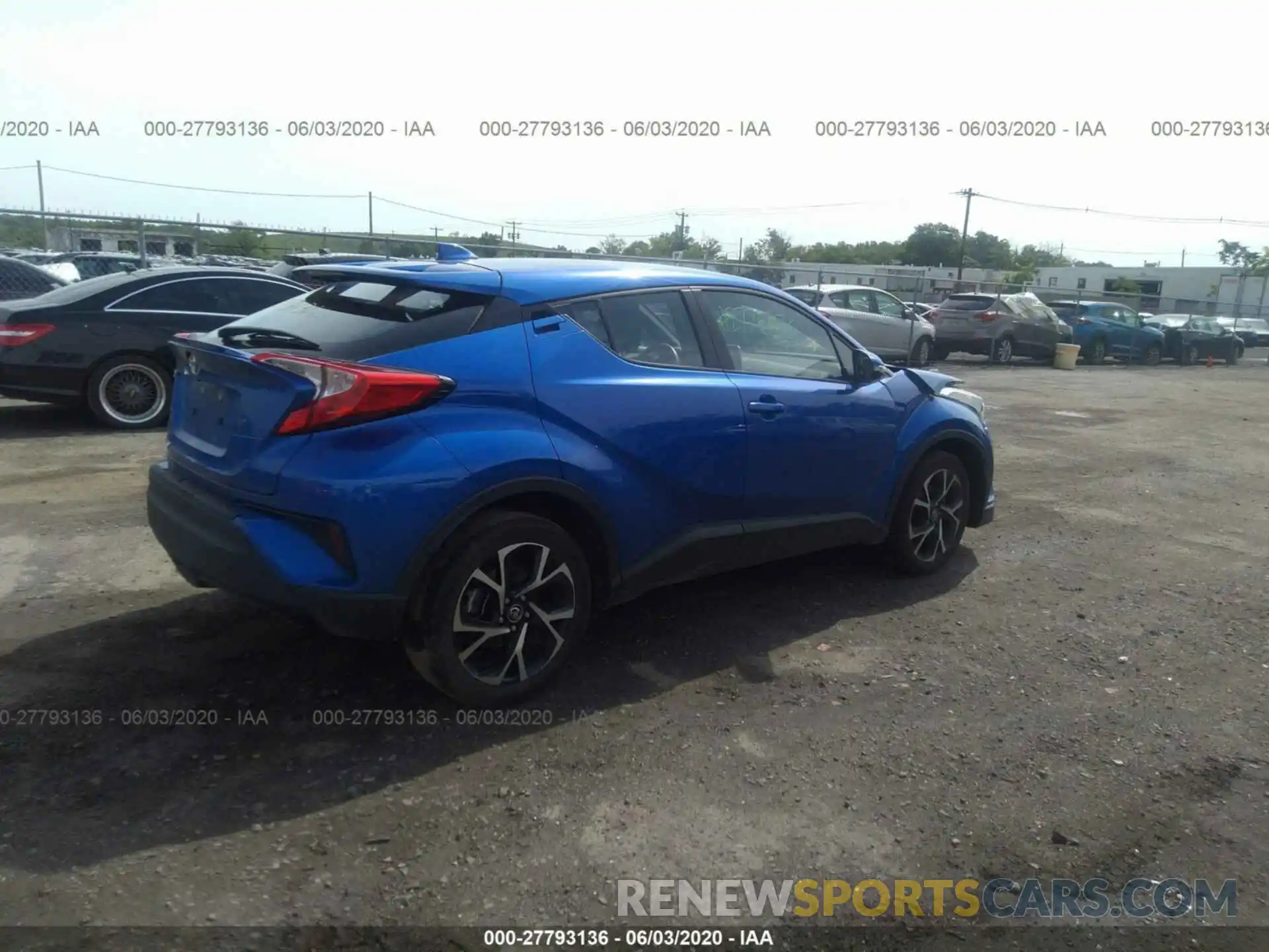 4 Фотография поврежденного автомобиля NMTKHMBX2KR075008 TOYOTA C-HR 2019