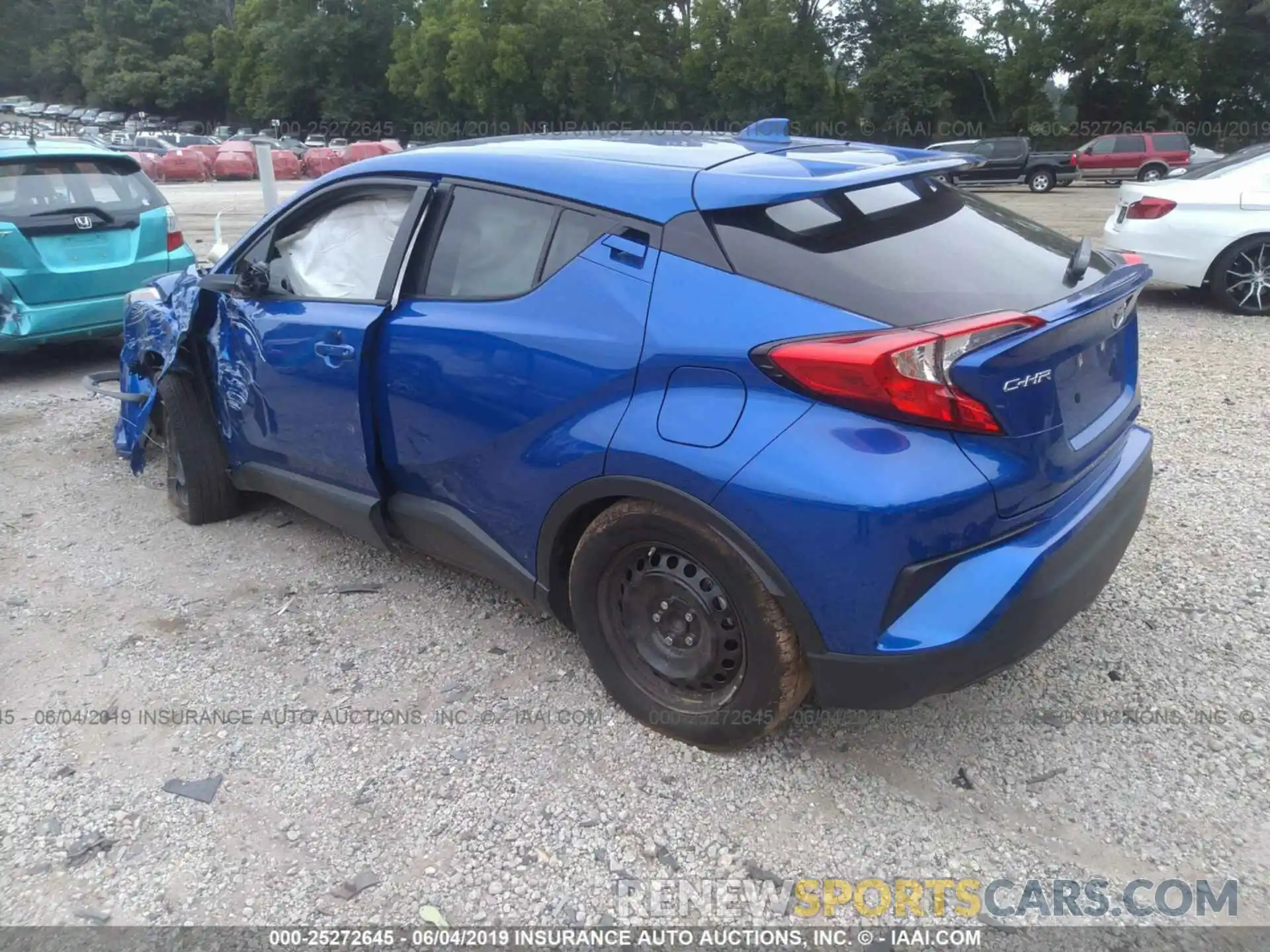 3 Фотография поврежденного автомобиля NMTKHMBX2KR075204 TOYOTA C-HR 2019