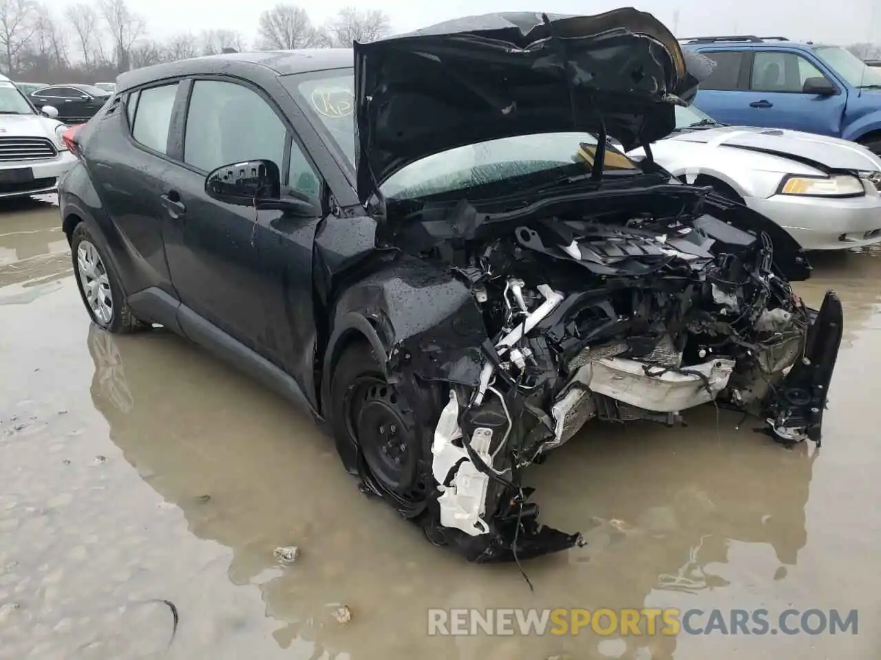 1 Photograph of a damaged car NMTKHMBX2KR079625 TOYOTA C-HR 2019