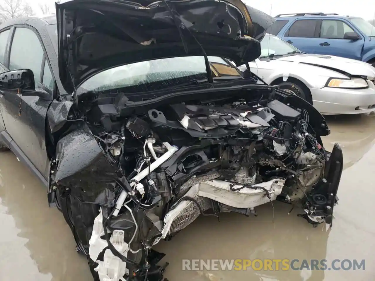 9 Photograph of a damaged car NMTKHMBX2KR079625 TOYOTA C-HR 2019