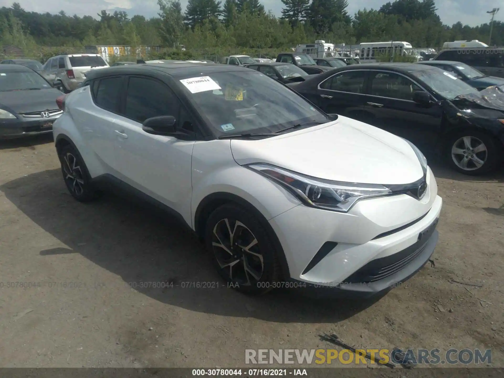 1 Фотография поврежденного автомобиля NMTKHMBX2KR081438 TOYOTA C-HR 2019