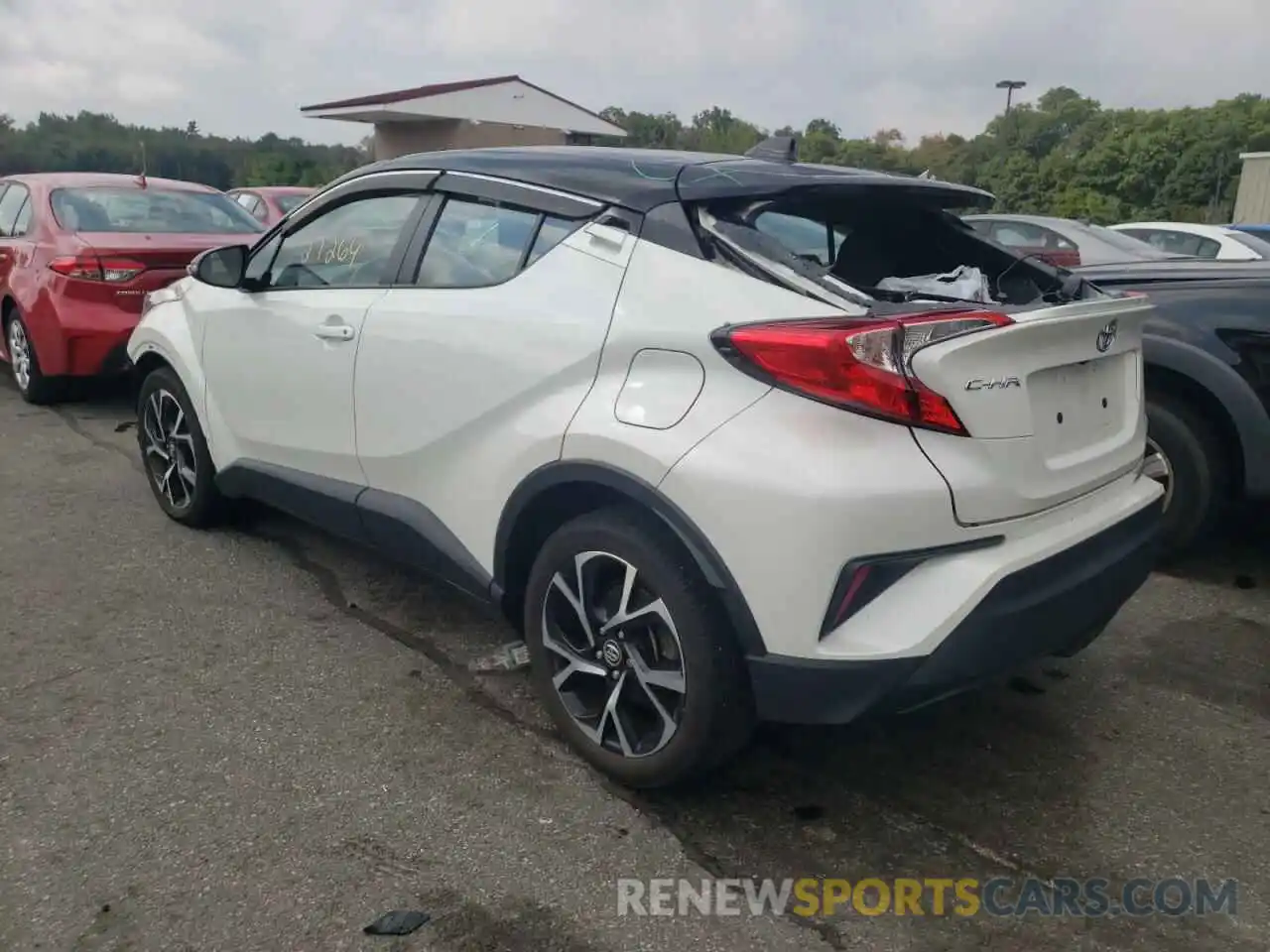 3 Photograph of a damaged car NMTKHMBX2KR085375 TOYOTA C-HR 2019