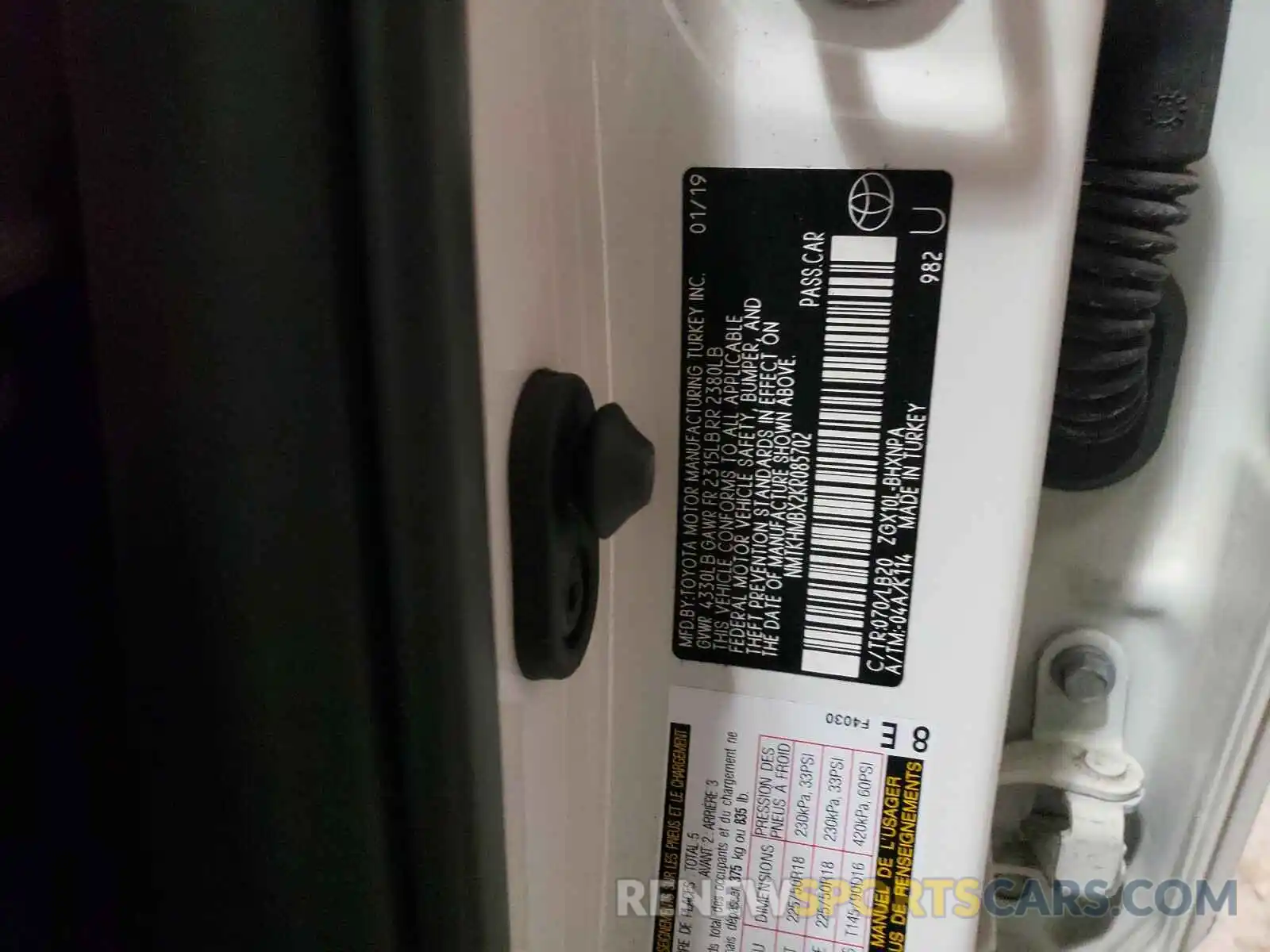 10 Photograph of a damaged car NMTKHMBX2KR085702 TOYOTA C-HR 2019