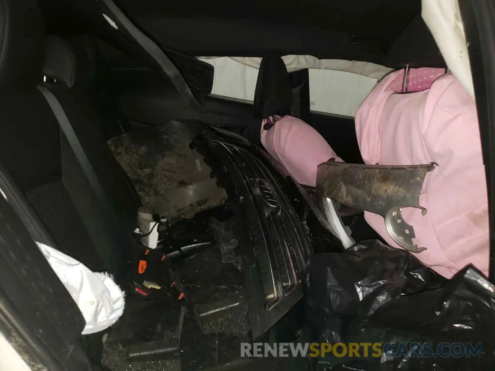 6 Photograph of a damaged car NMTKHMBX2KR085702 TOYOTA C-HR 2019